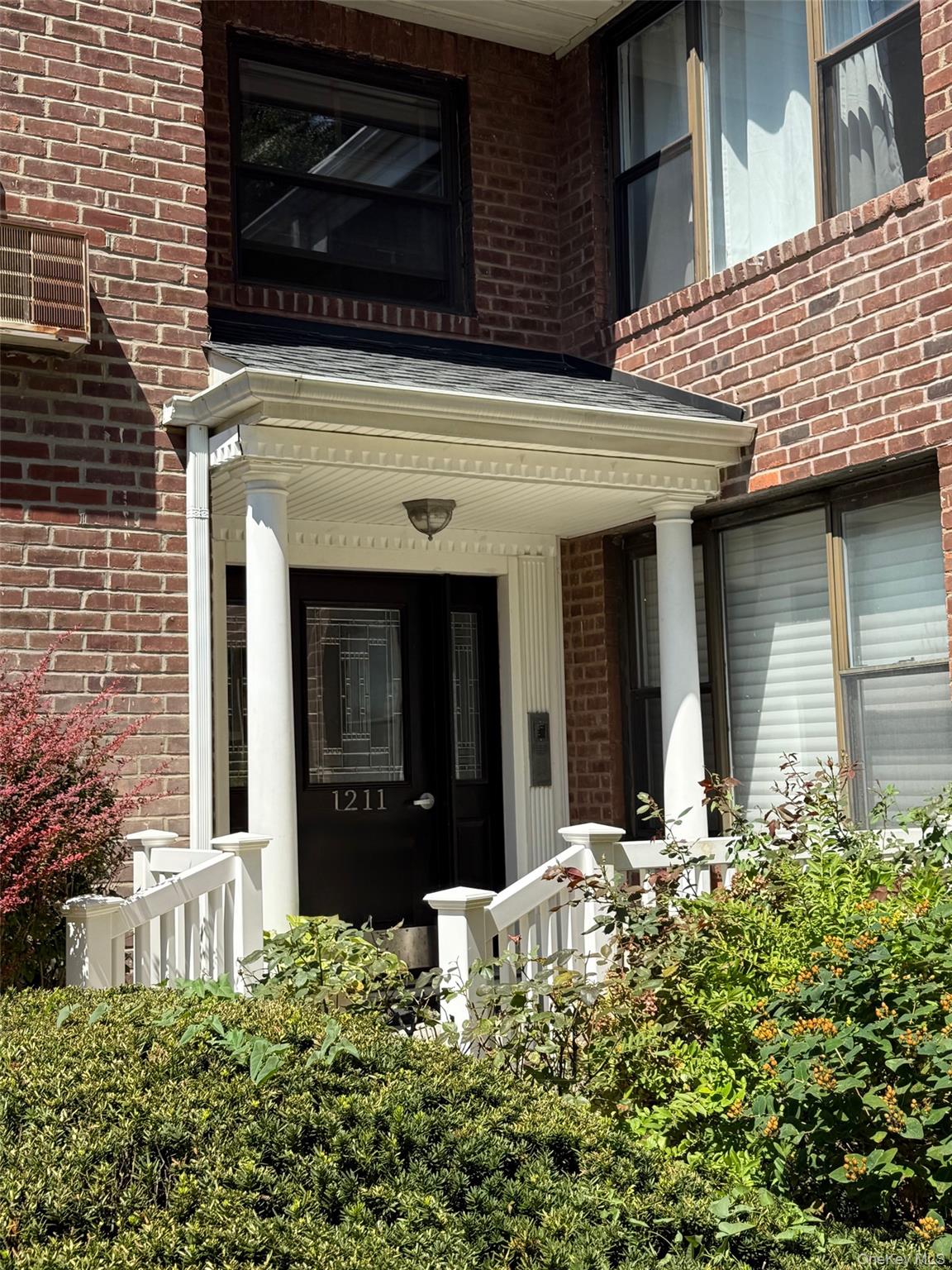 1211 E Broadway # C-24, Hewlett, NY 11557