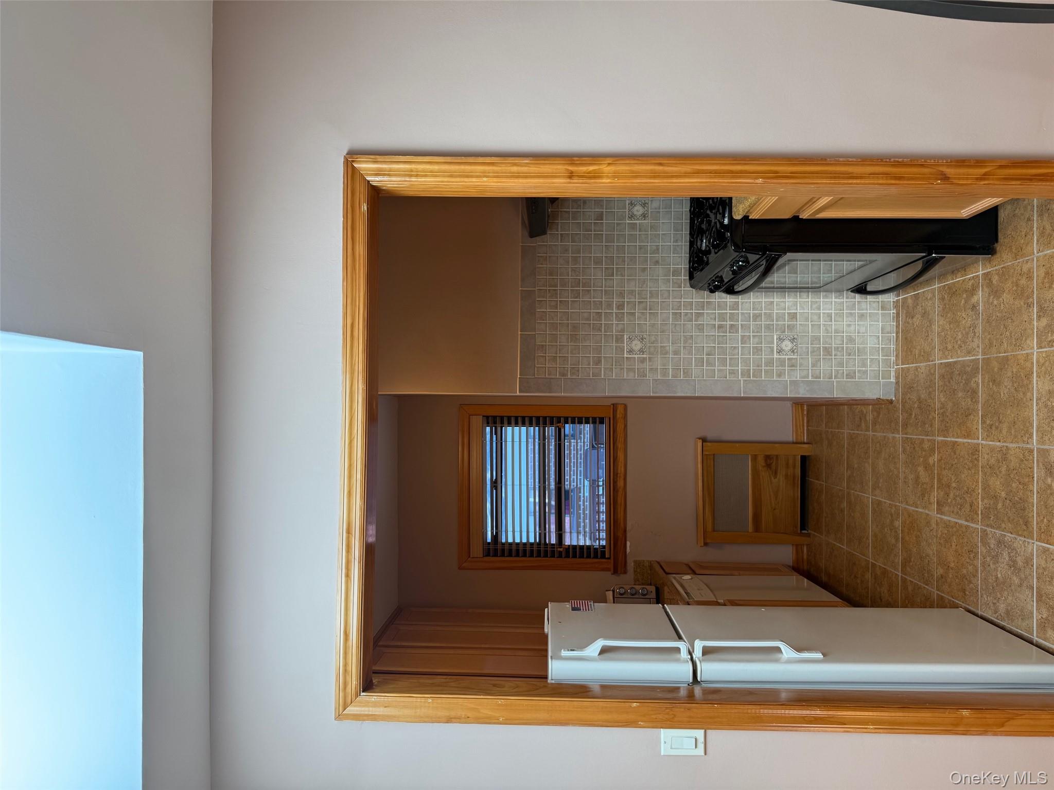 1211 E Broadway # C-24, Hewlett, NY 11557