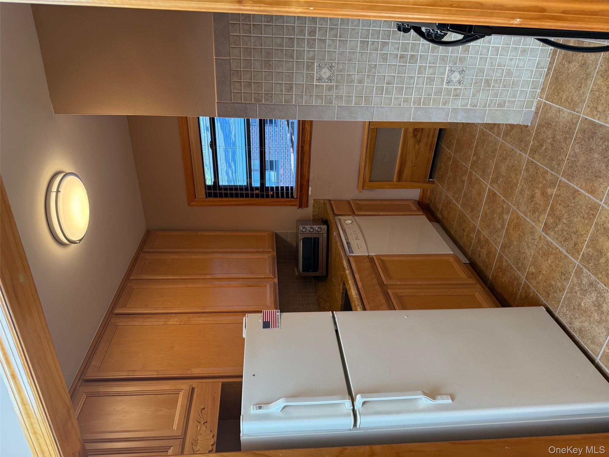 1211 E Broadway # C-24, Hewlett, NY 11557