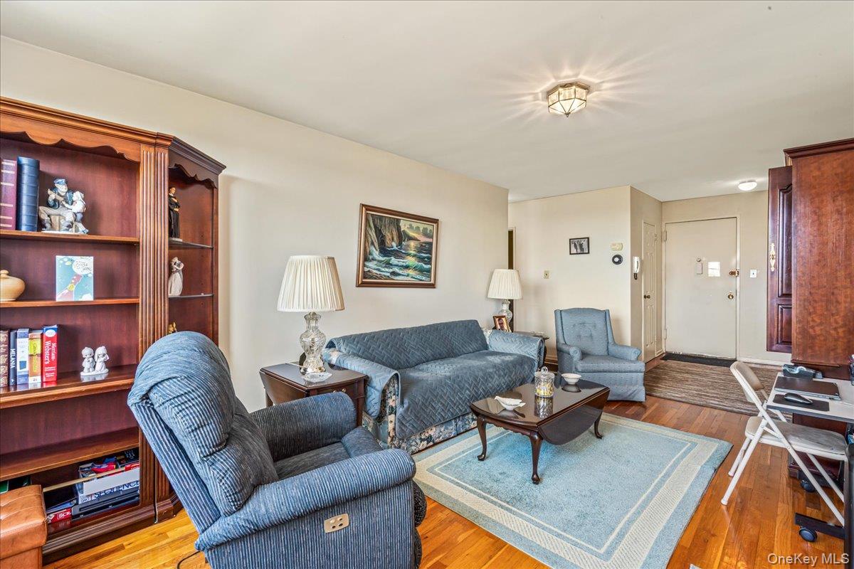 151-05 Cross Island Parkway # 6C, Whitestone, NY 11357