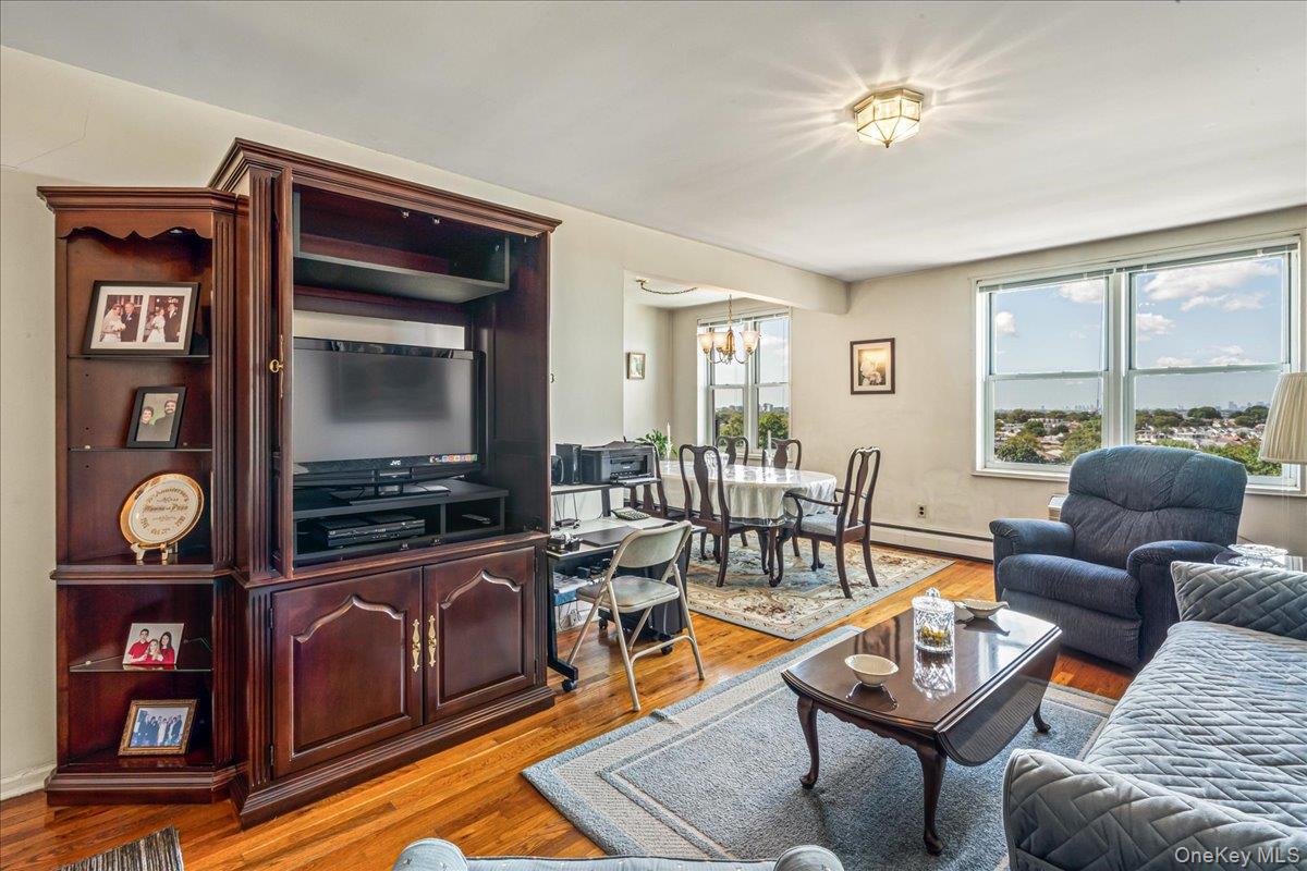 151-05 Cross Island Parkway # 6C, Whitestone, NY 11357