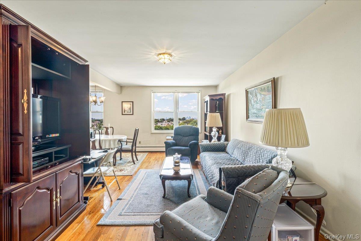 151-05 Cross Island Parkway # 6C, Whitestone, NY 11357