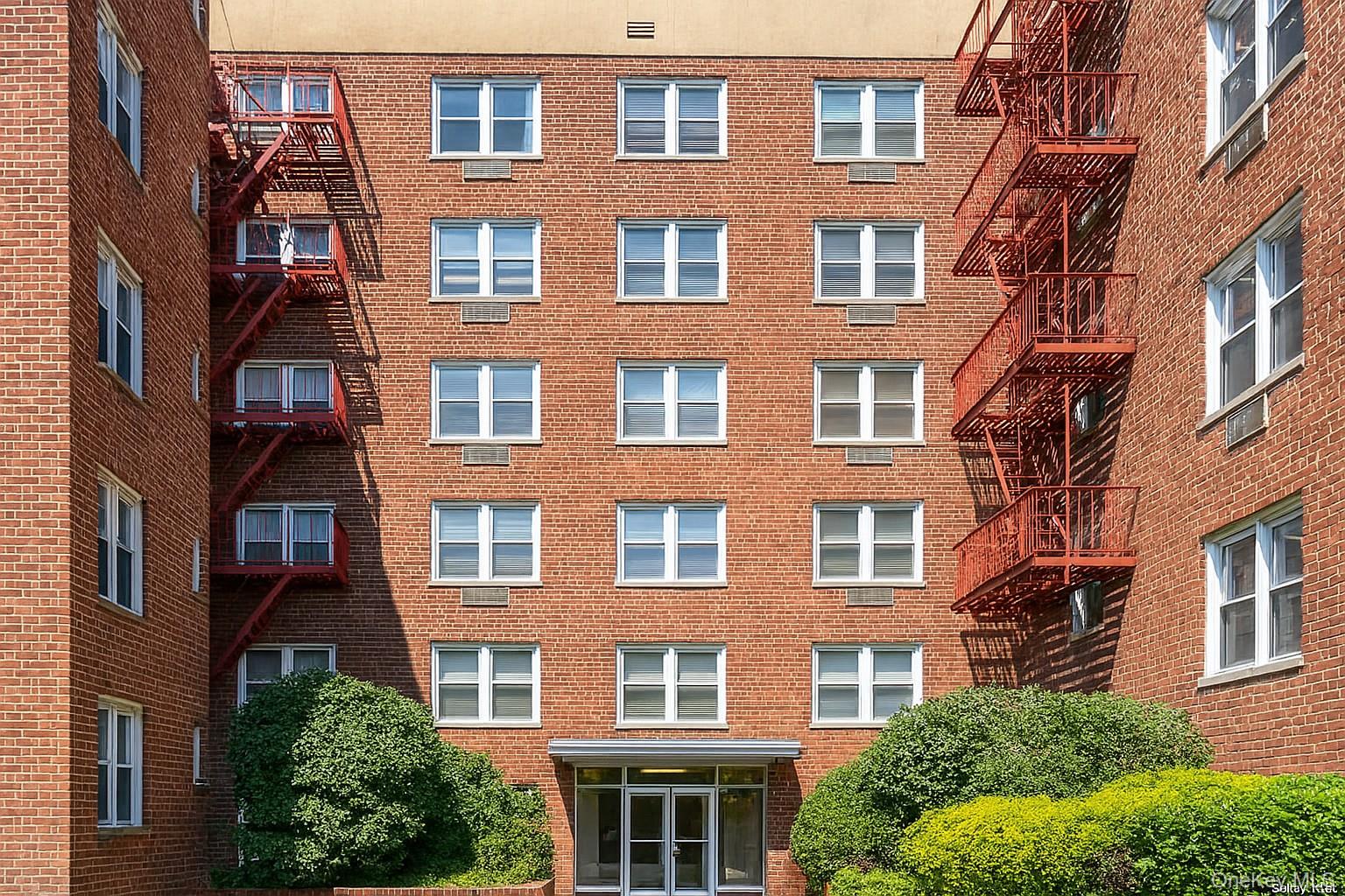 151-05 Cross Island Parkway # 6C, Whitestone, NY 11357