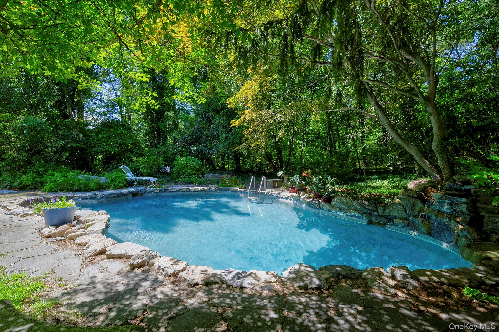 29 Tiffany Road, Oyster Bay Cove, NY 11771