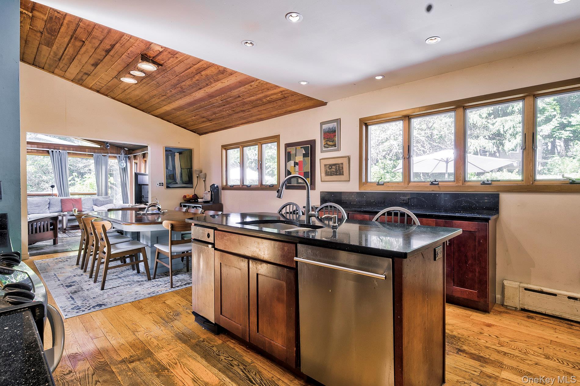 29 Tiffany Road, Oyster Bay Cove, NY 11771