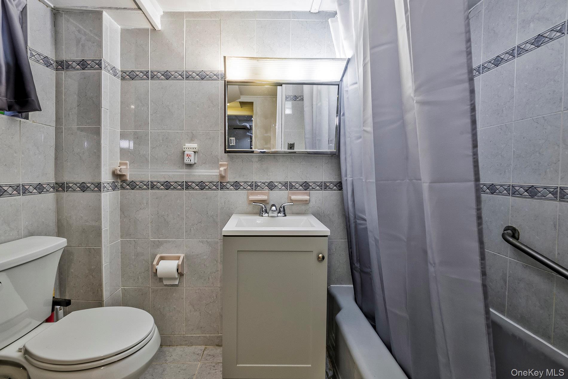 29 Tiffany Road, Oyster Bay Cove, NY 11771