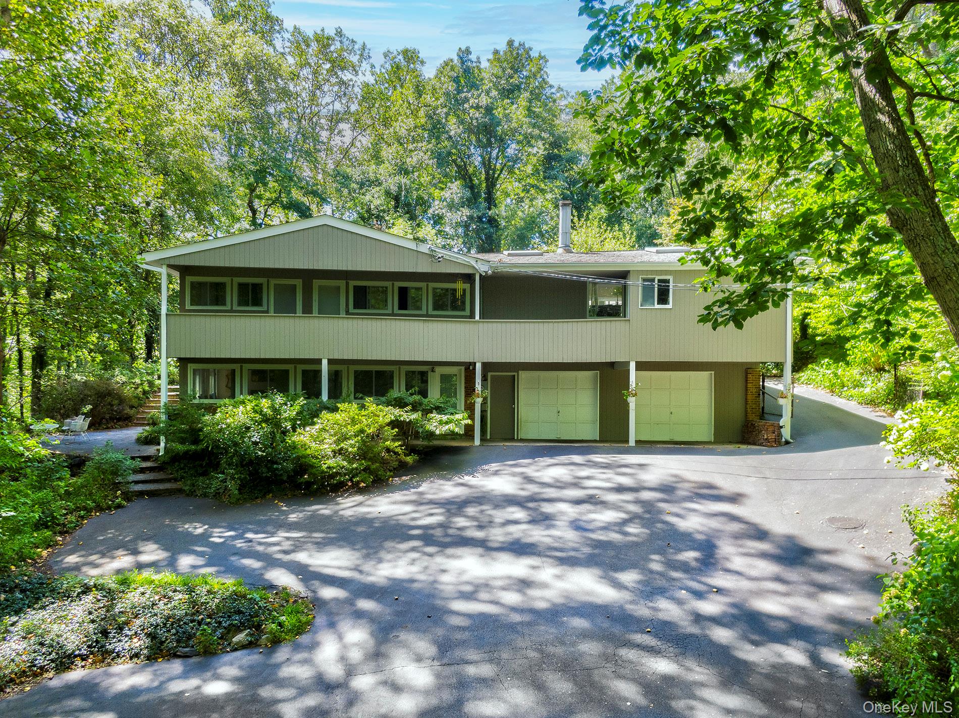 29 Tiffany Road, Oyster Bay Cove, NY 11771