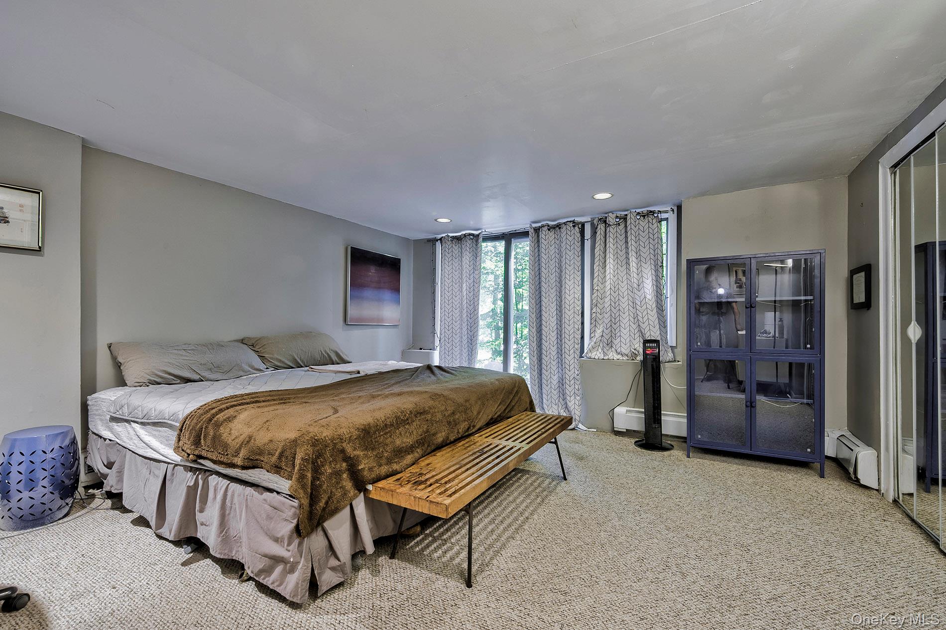 29 Tiffany Road, Oyster Bay Cove, NY 11771