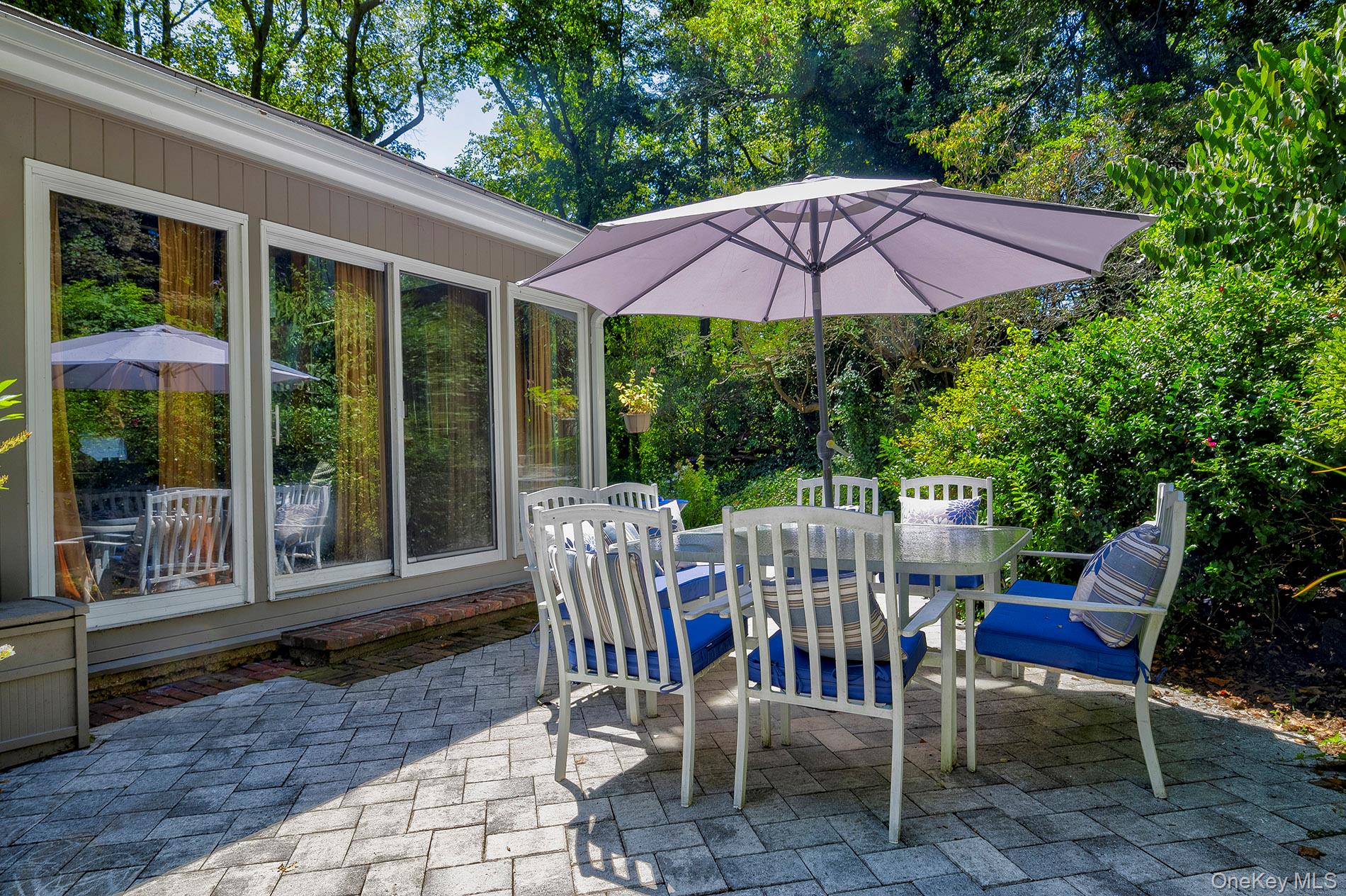 29 Tiffany Road, Oyster Bay Cove, NY 11771