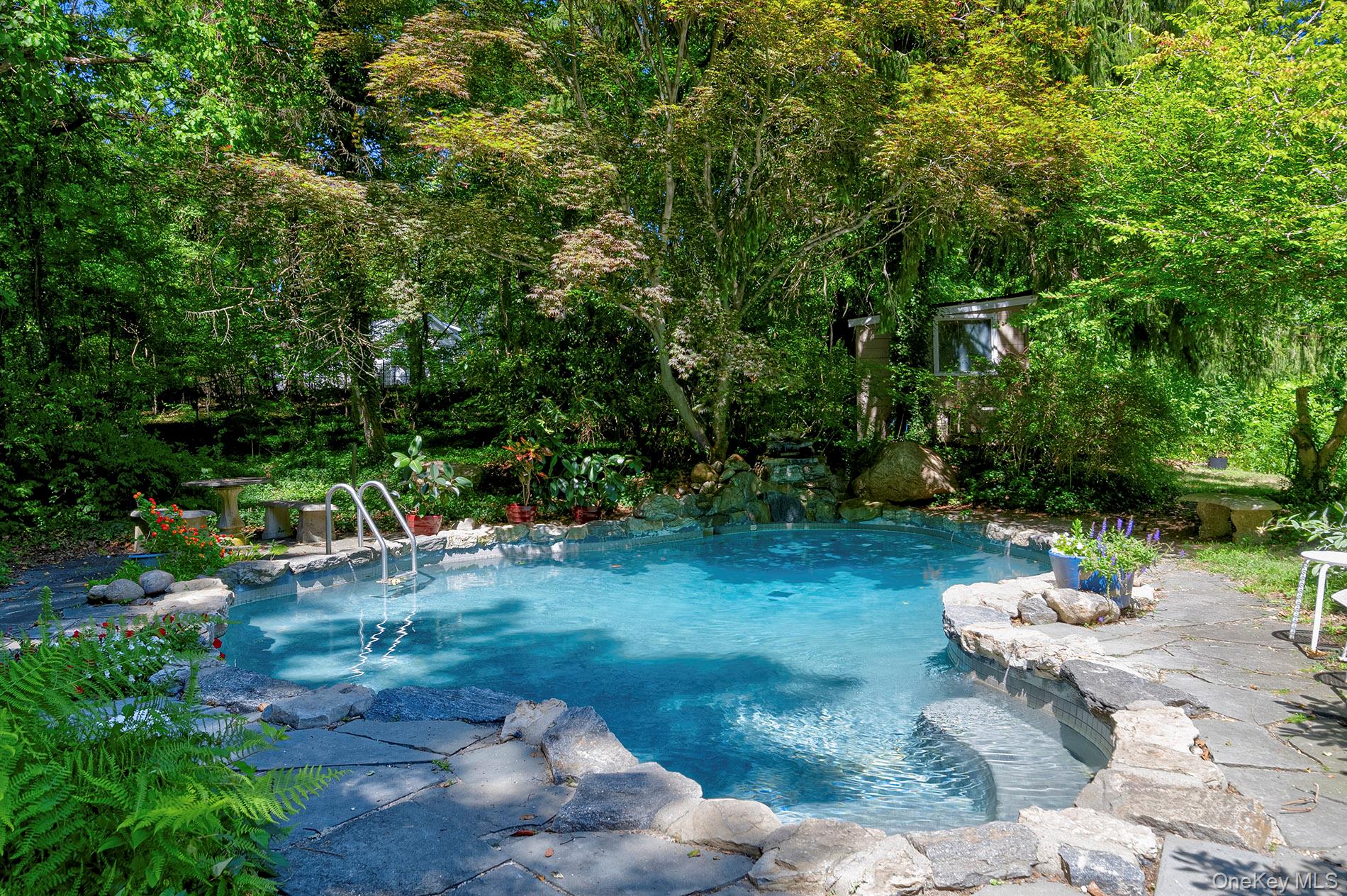 29 Tiffany Road, Oyster Bay Cove, NY 11771