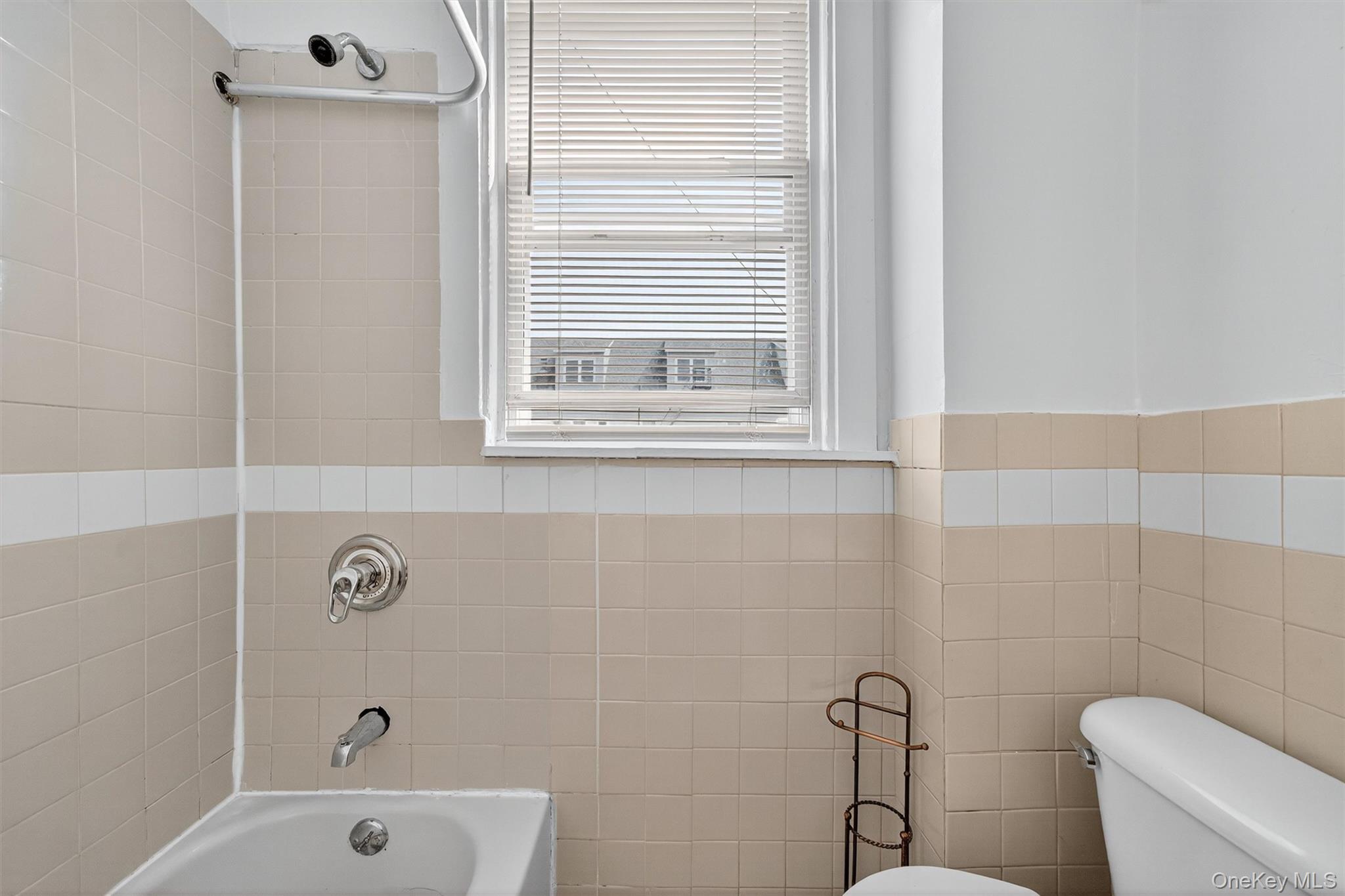 16 Pier Street, Yonkers, NY 10705