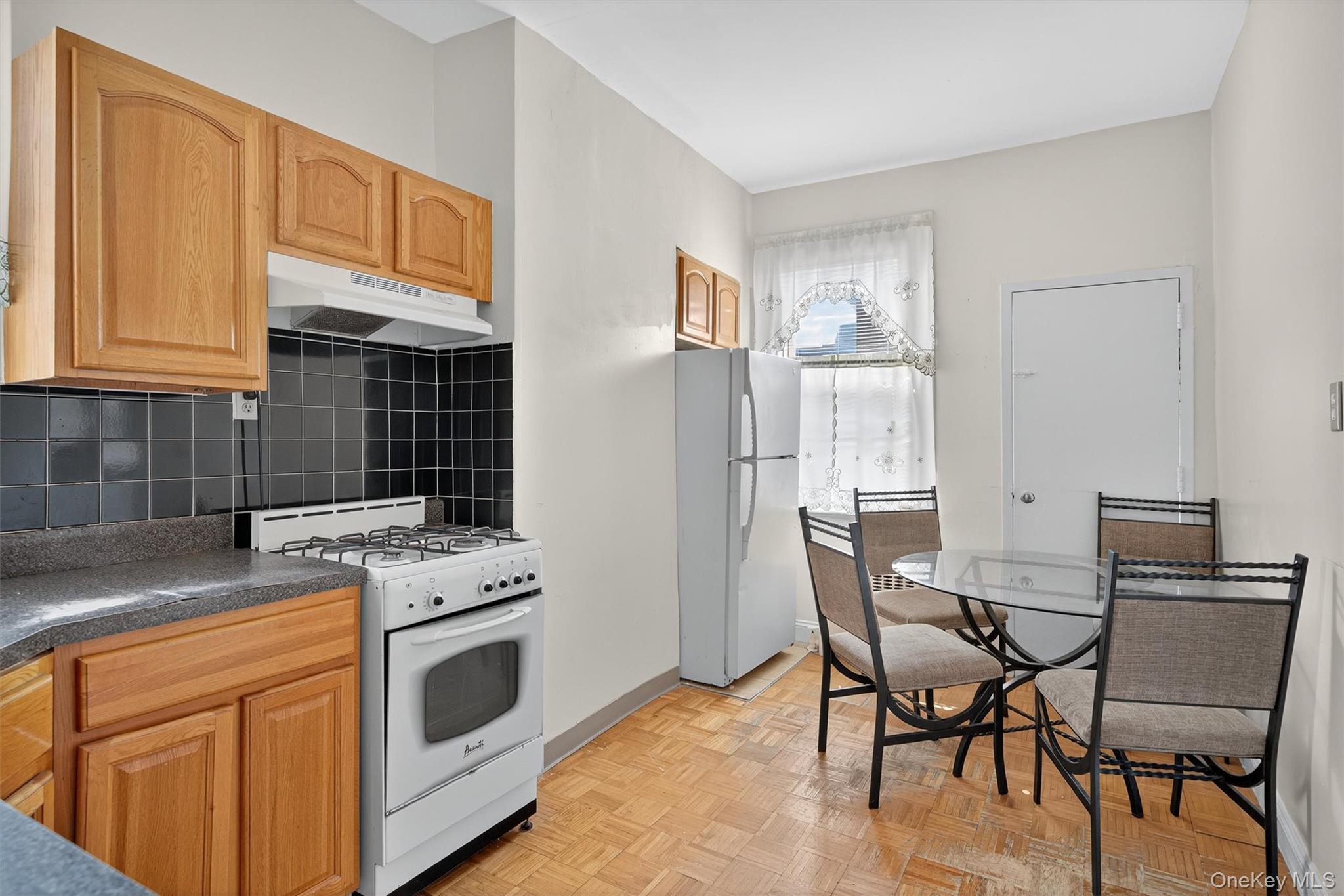 16 Pier Street, Yonkers, NY 10705