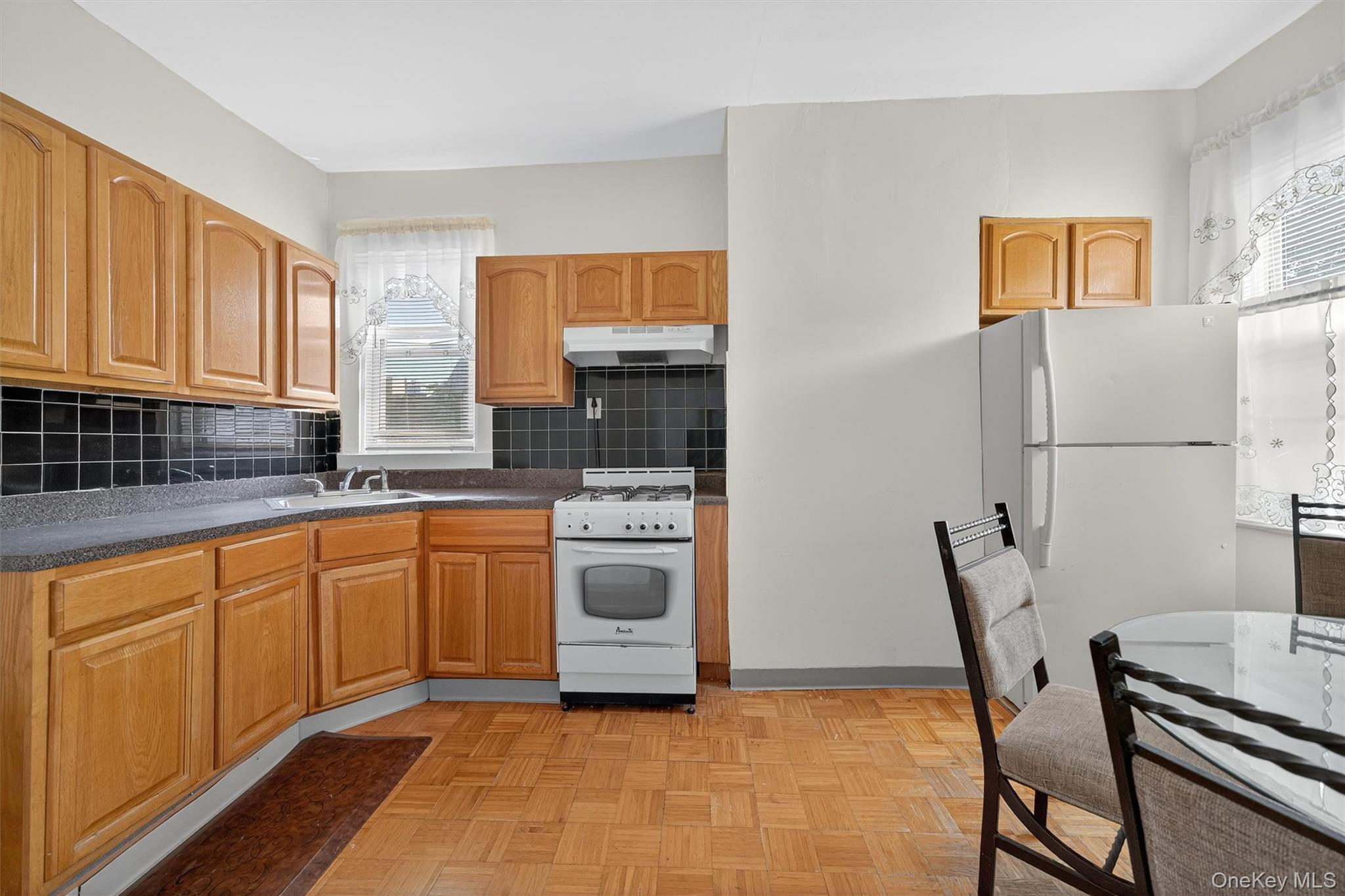 16 Pier Street, Yonkers, NY 10705