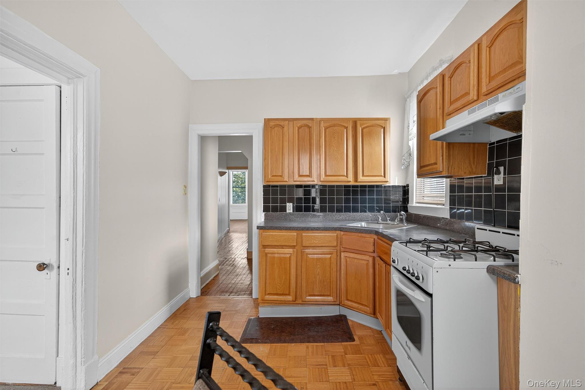 16 Pier Street, Yonkers, NY 10705