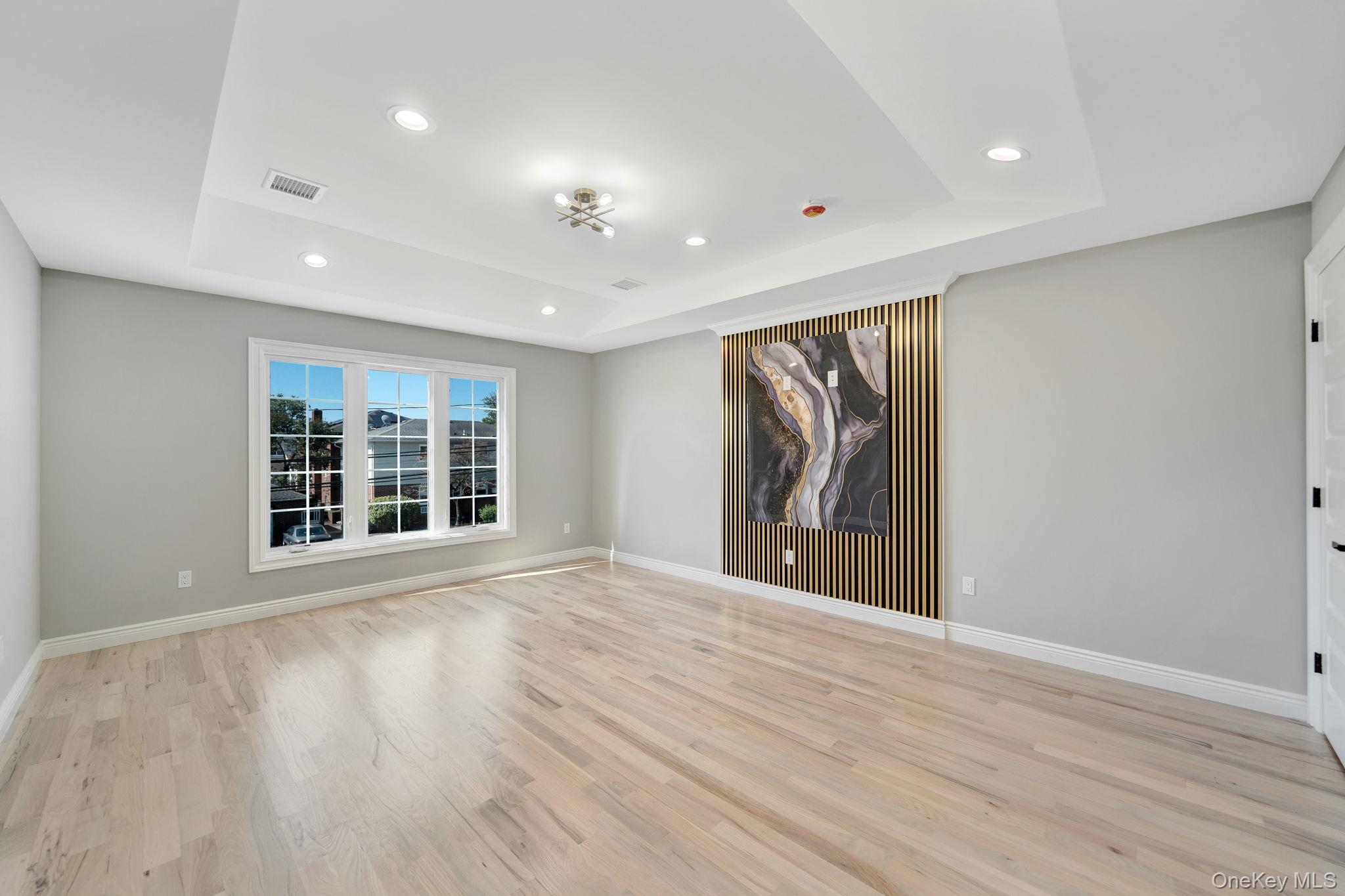 2092 Hoffman Avenue, Elmont, NY 11003