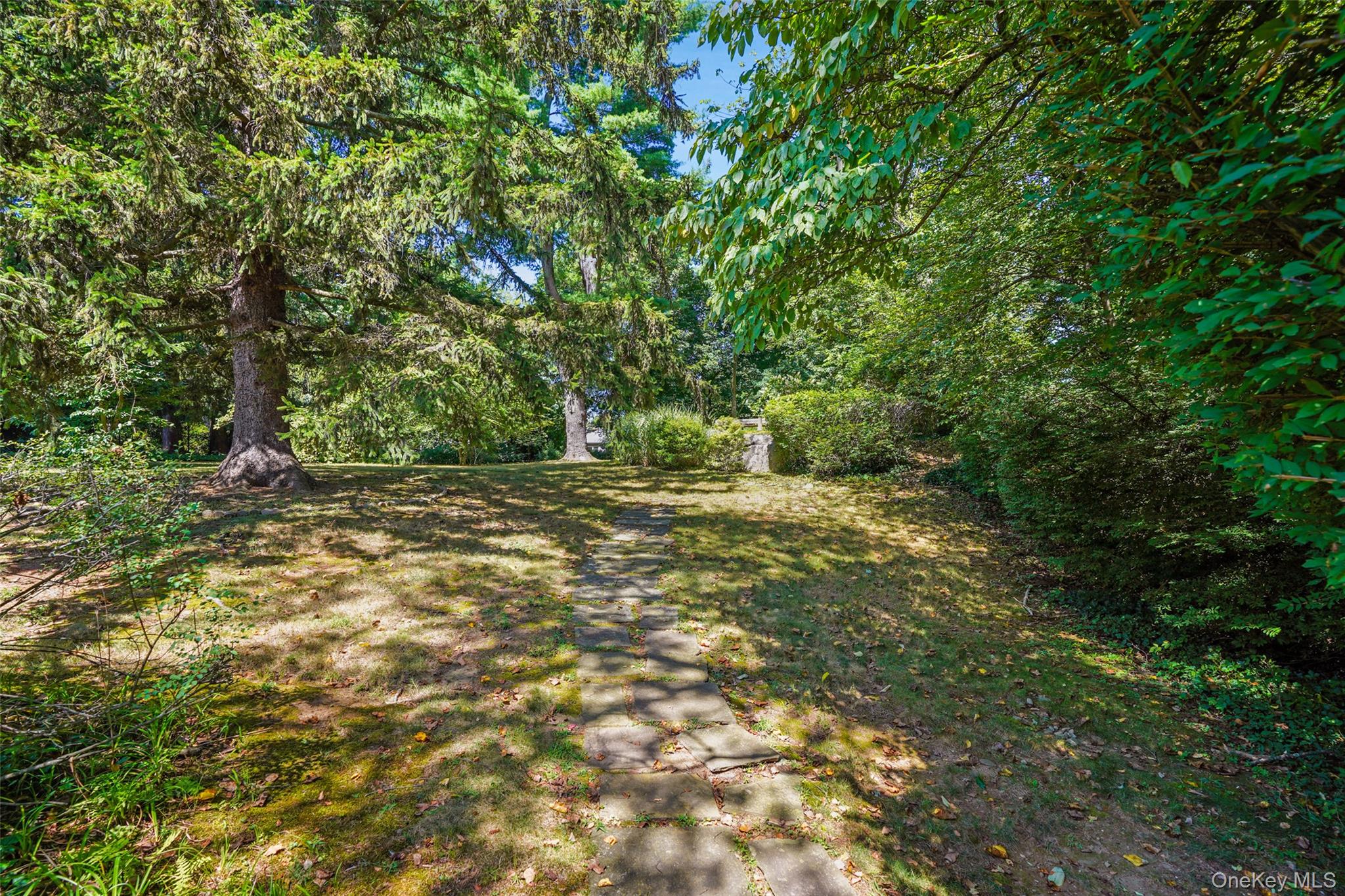 100 Lord Kitchener Road, New Rochelle, NY 10804