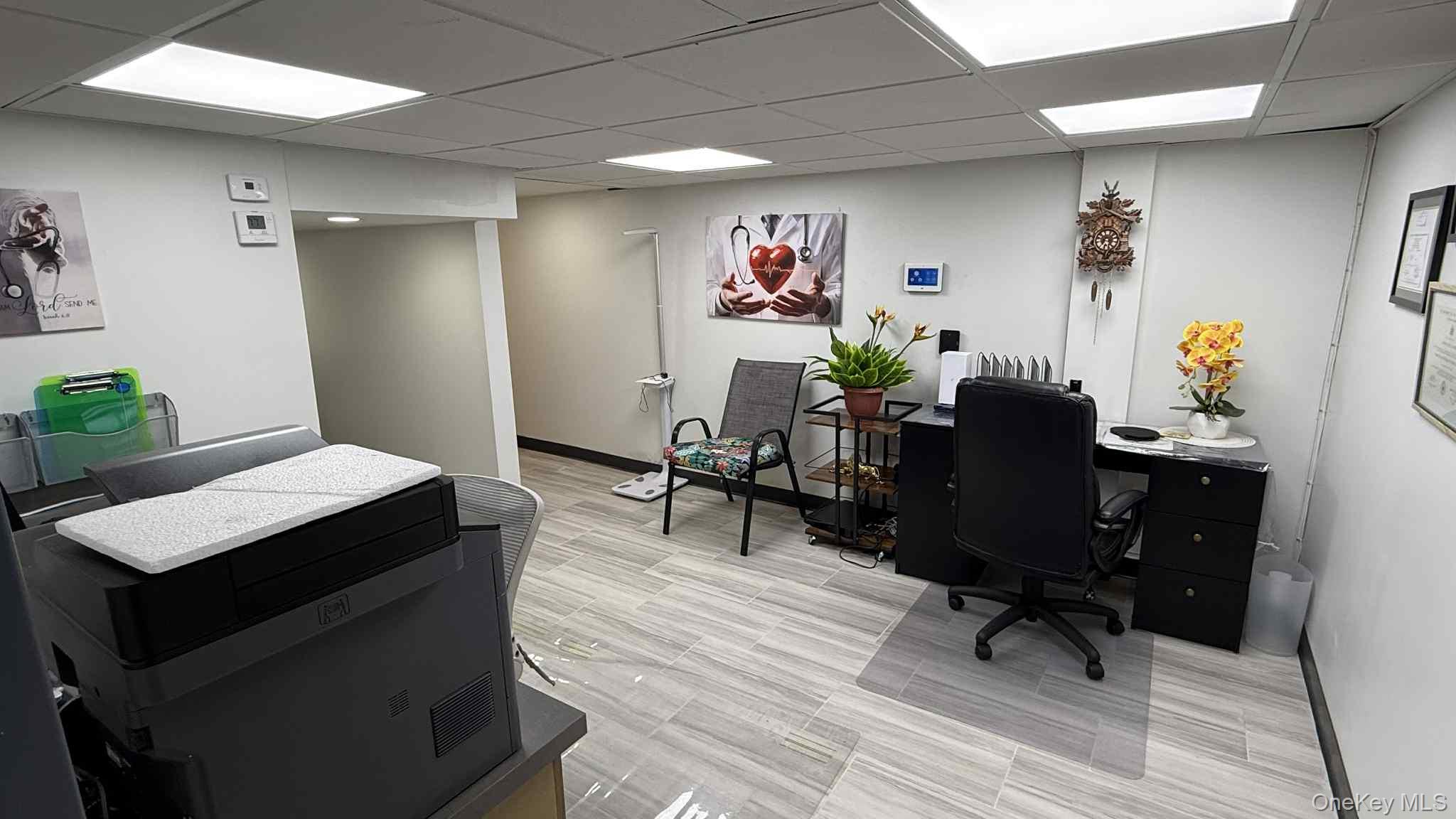 233-15 Hillside avenue, Queens Village, NY 11427