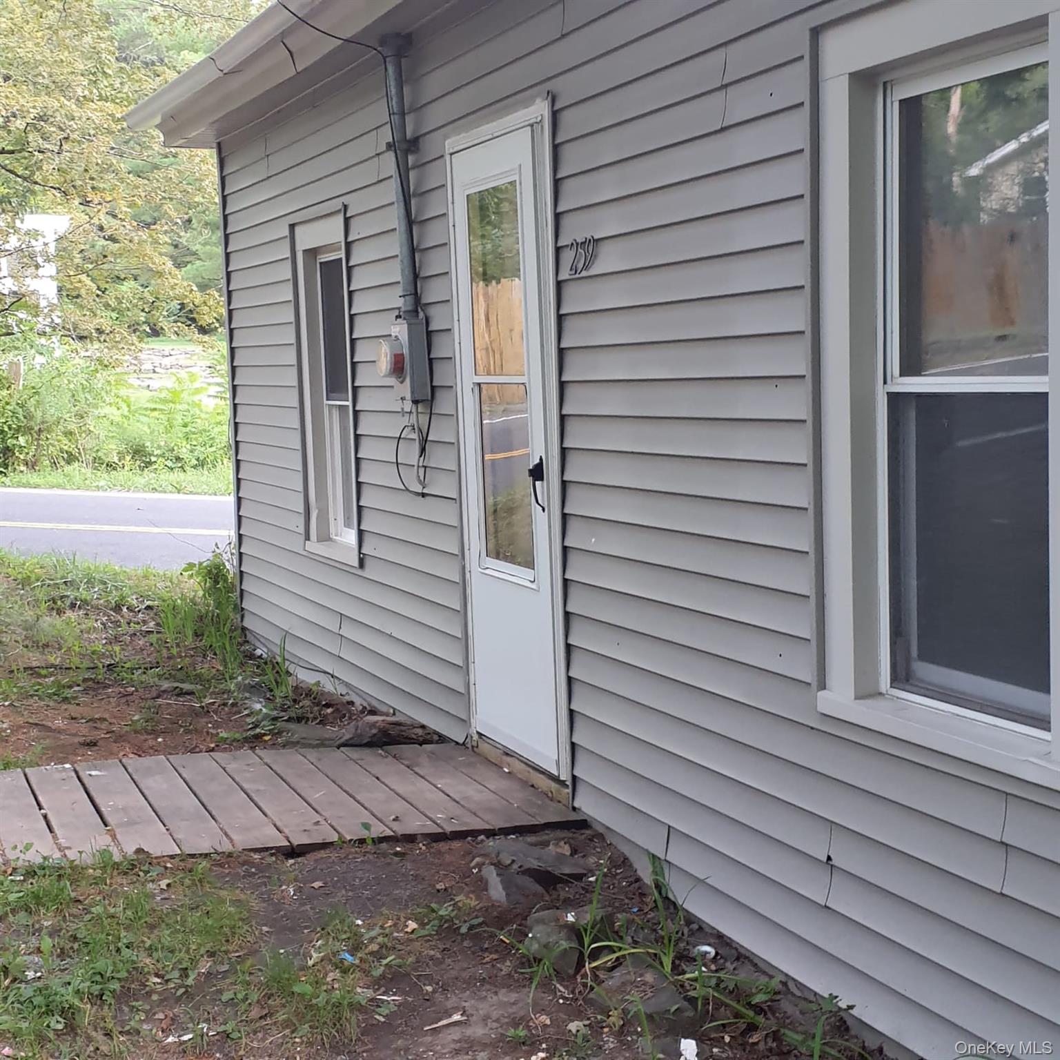 259 New Salem Road, Esopus, NY 12401