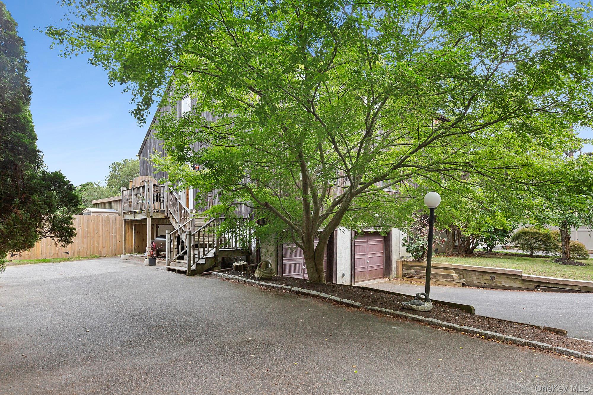 624 Noyack Road, Southampton, NY 11968