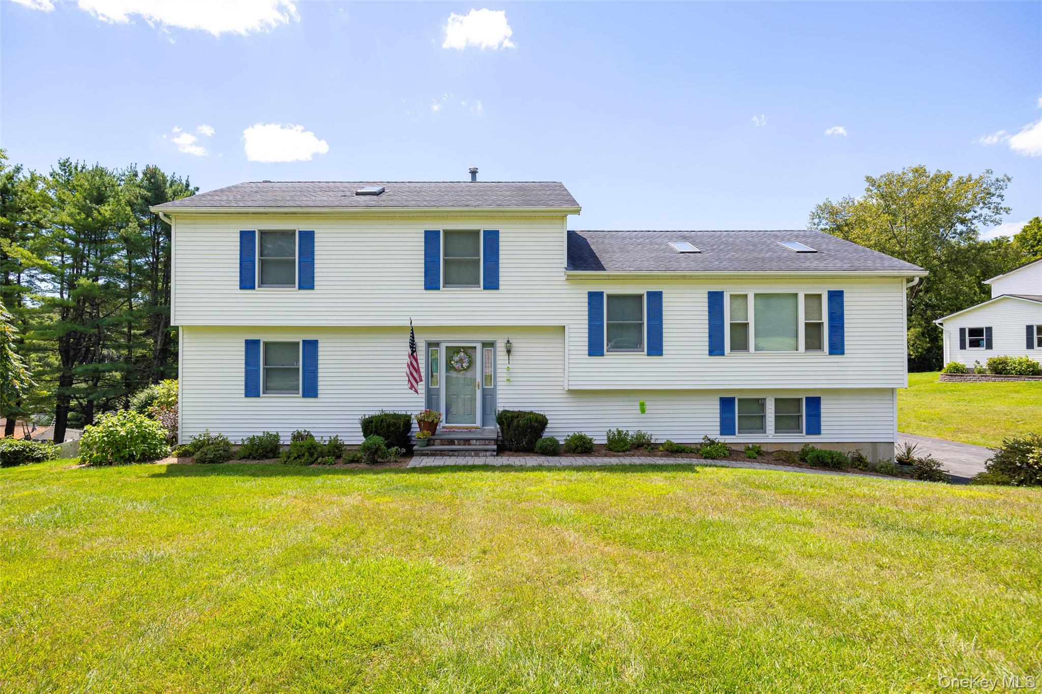 3 Hart Drive, Poughkeepsie, NY 12603