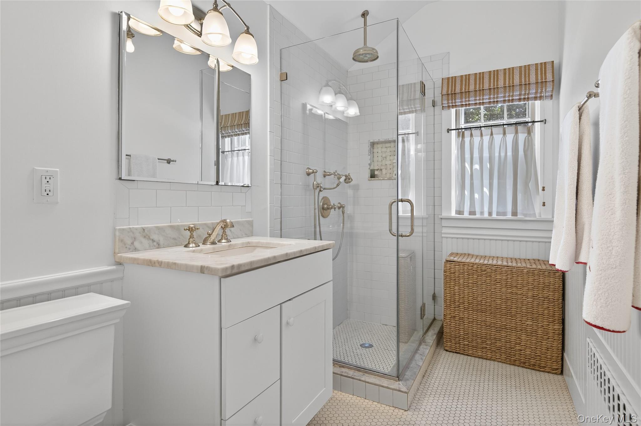 760 Chicken Valley Road, Locust Valley, NY 11560