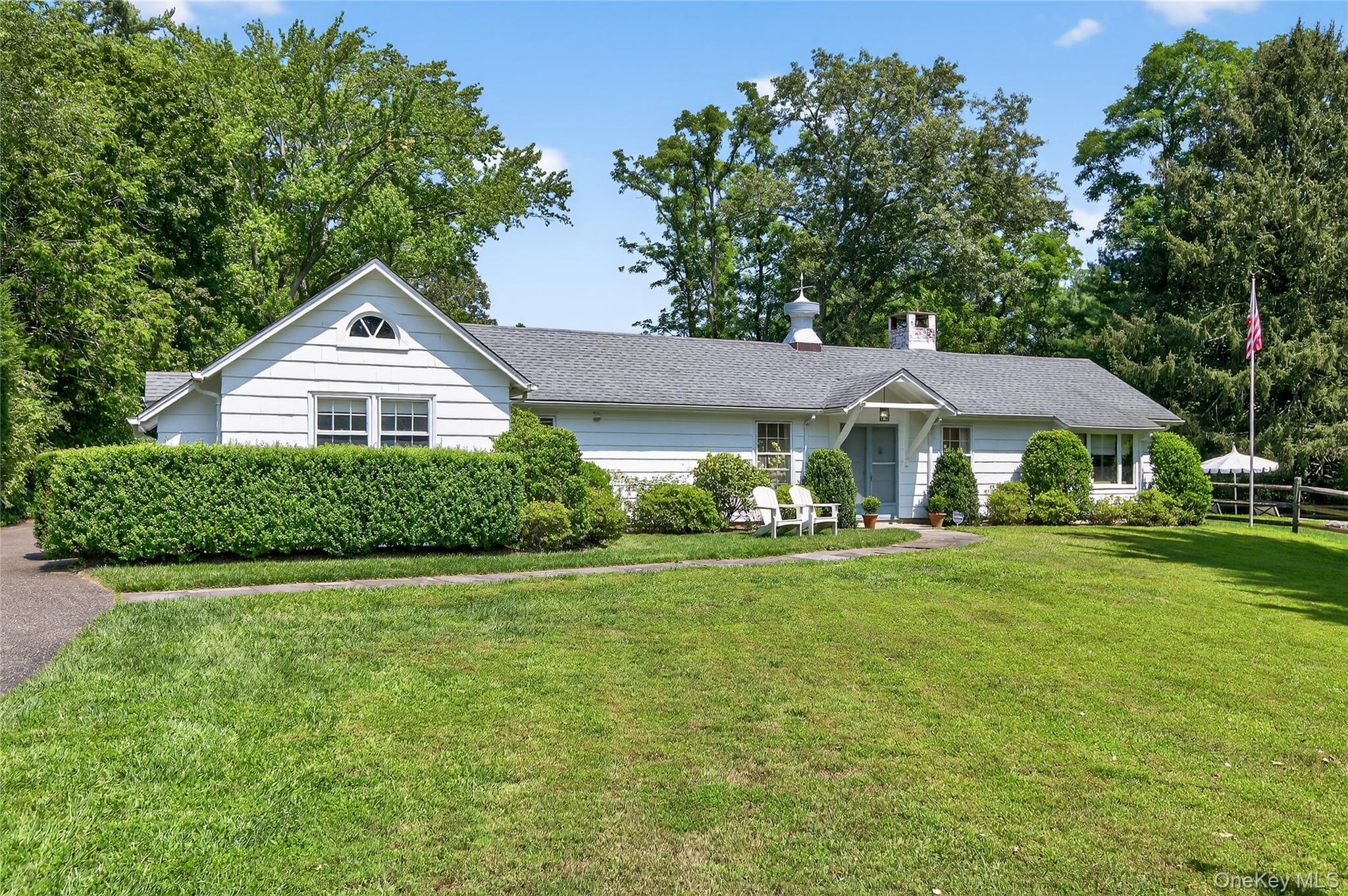 760 Chicken Valley Road, Locust Valley, NY 11560