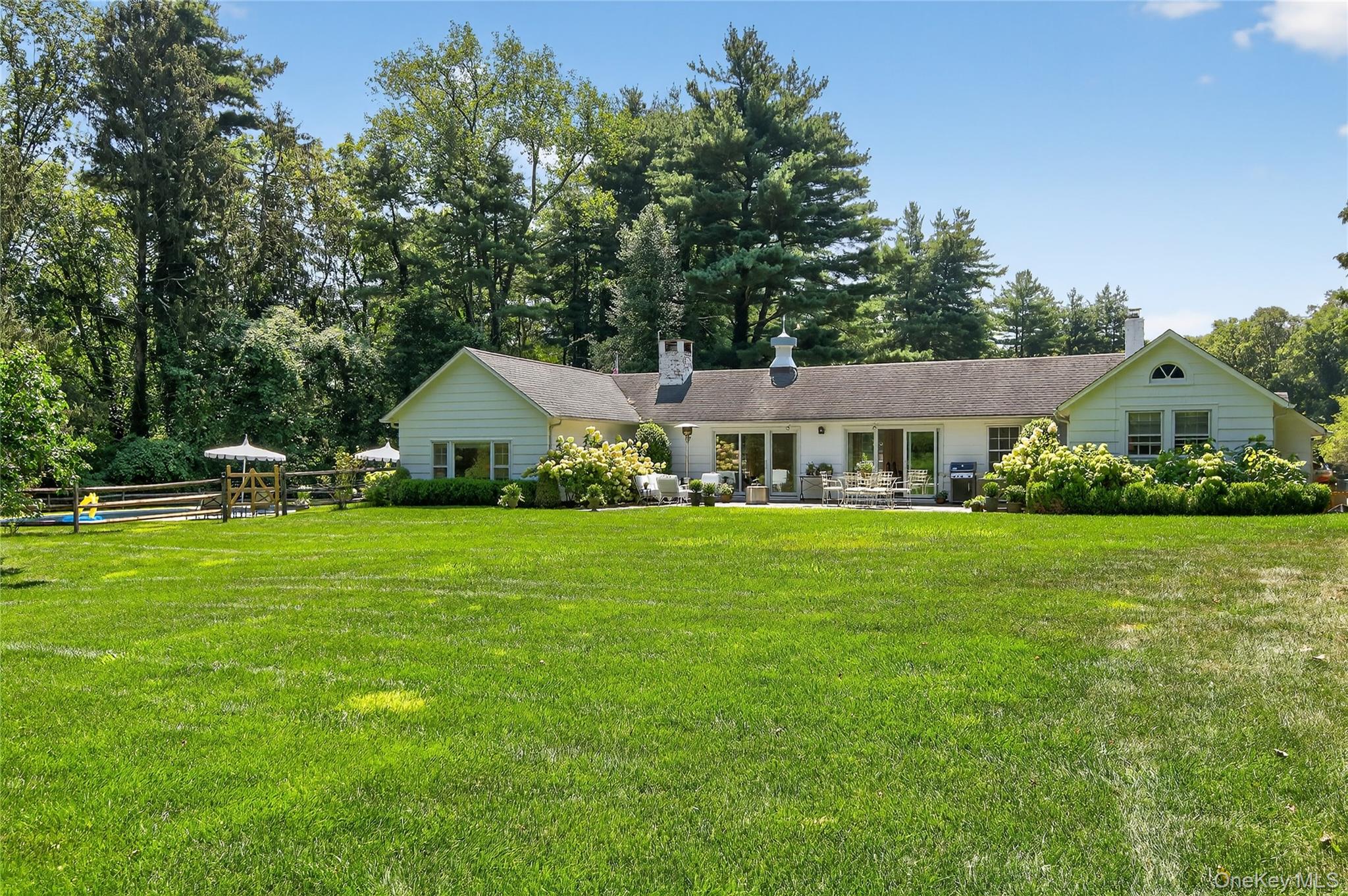 760 Chicken Valley Road, Locust Valley, NY 11560