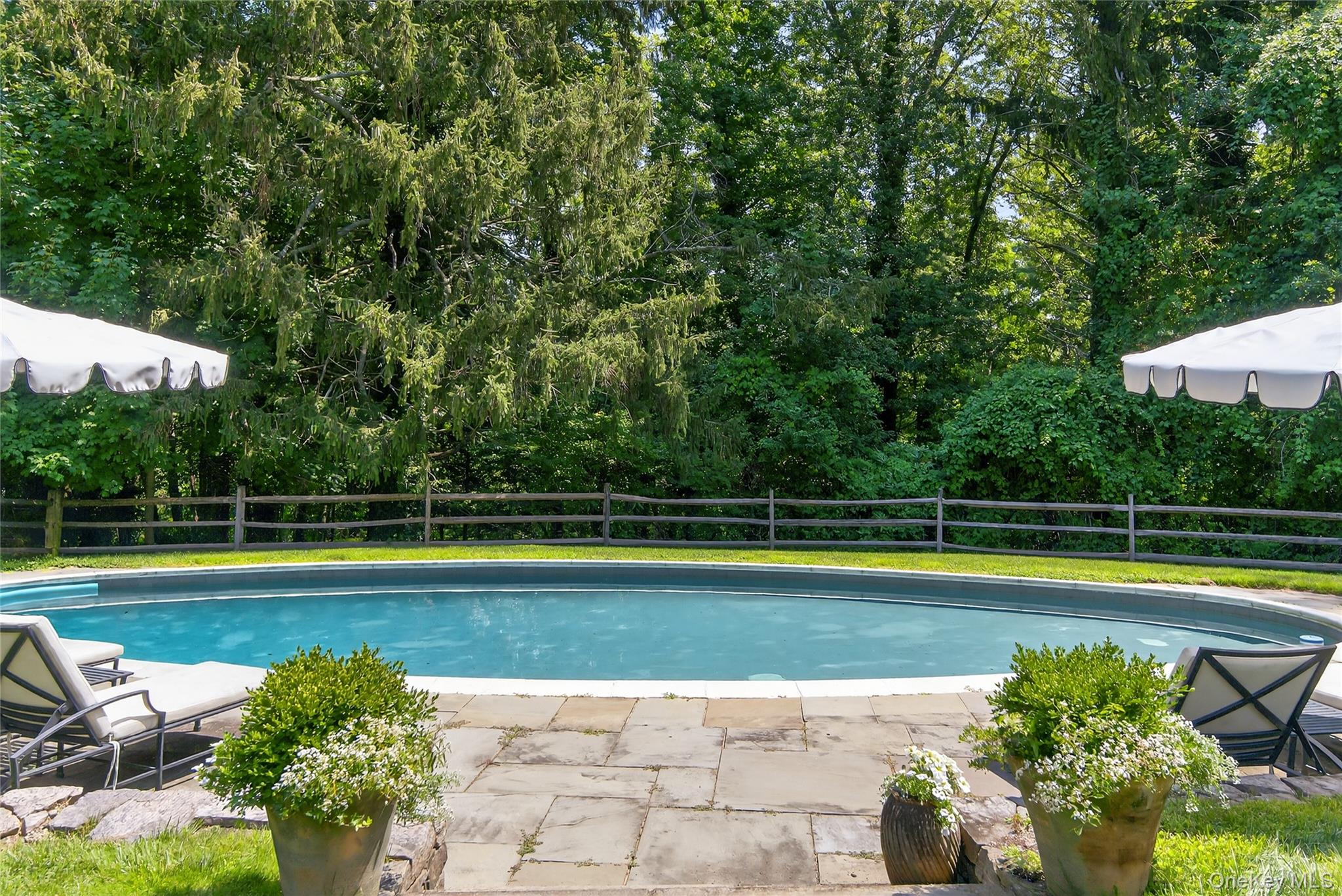 760 Chicken Valley Road, Locust Valley, NY 11560