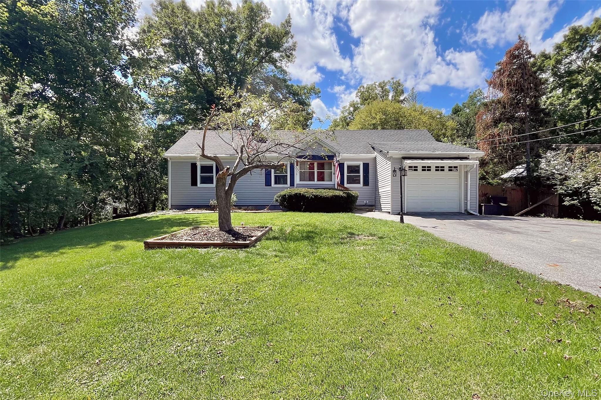 16 Martin Terrace, Poughkeepsie, NY 12603