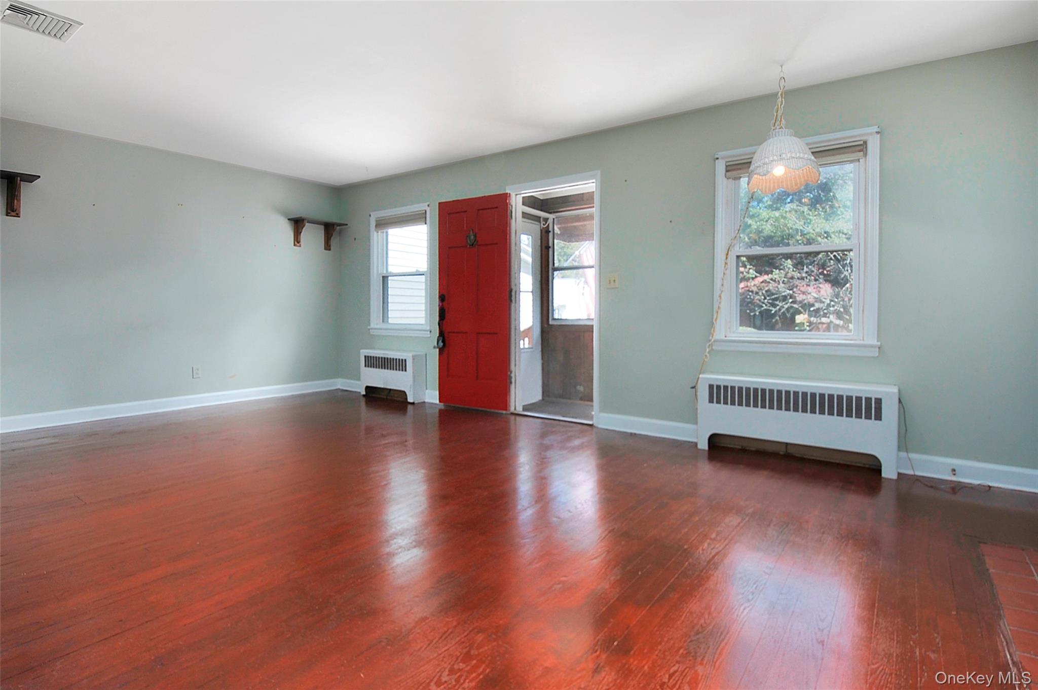 16 Martin Terrace, Poughkeepsie, NY 12603