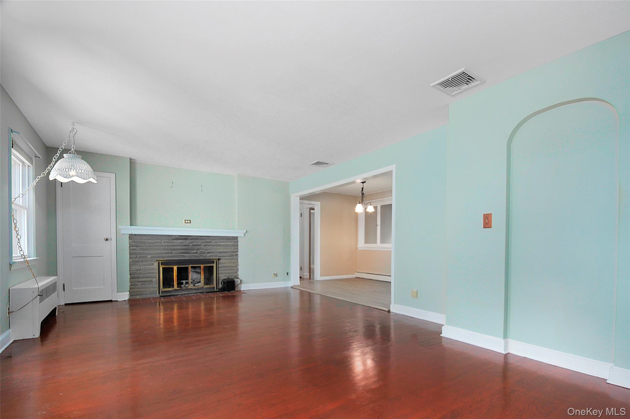 16 Martin Terrace, Poughkeepsie, NY 12603