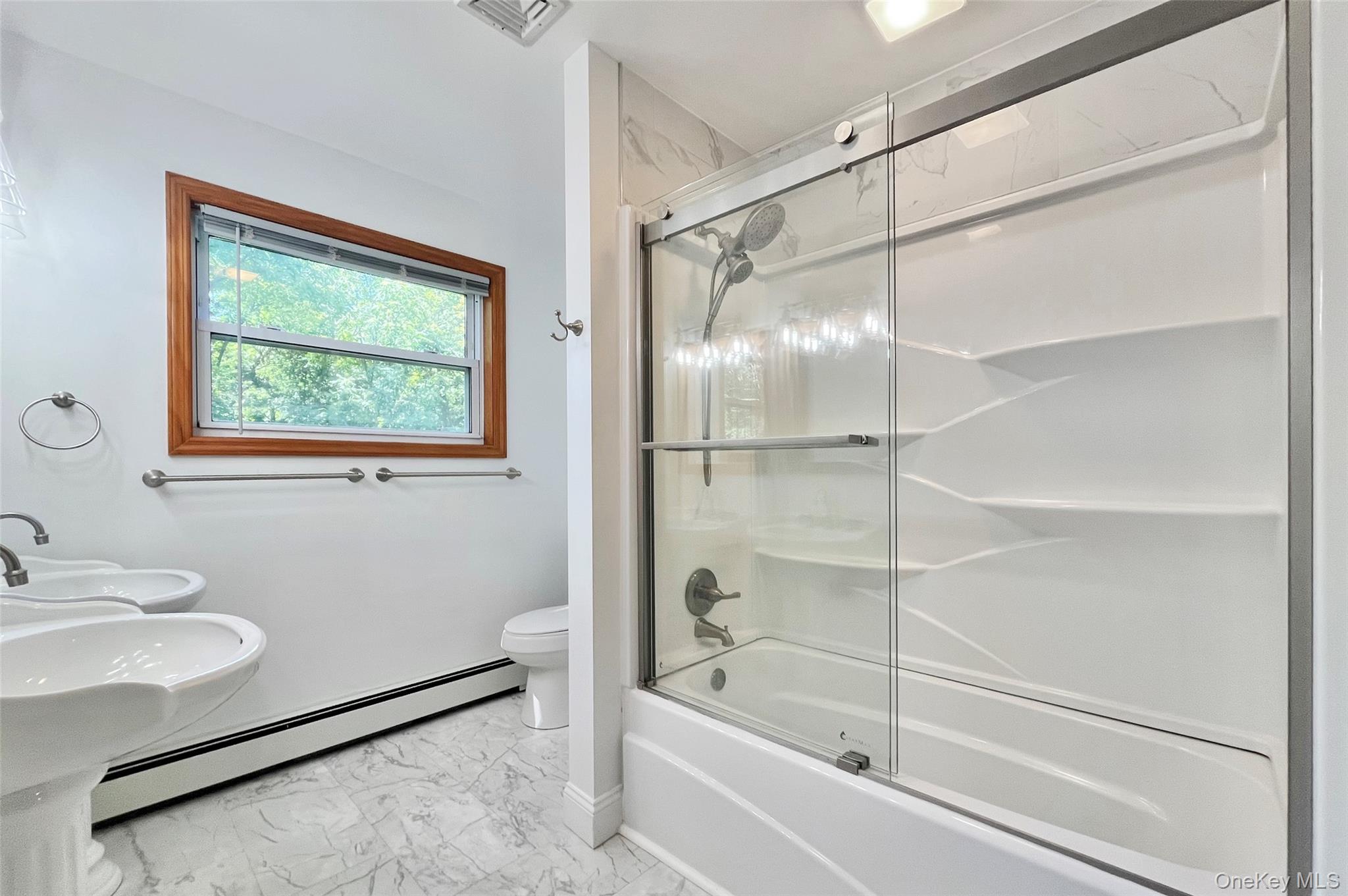 16 Martin Terrace, Poughkeepsie, NY 12603