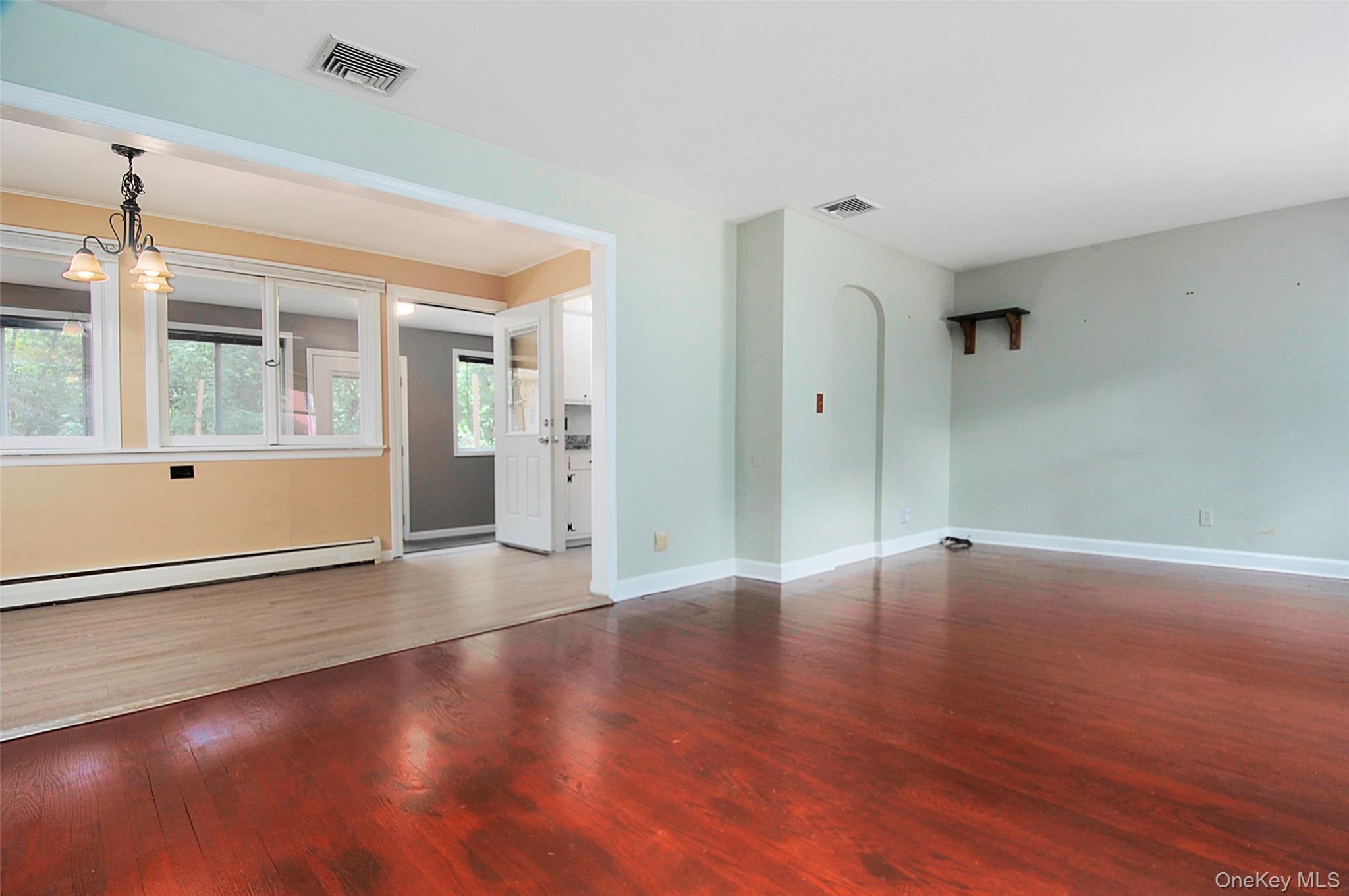 16 Martin Terrace, Poughkeepsie, NY 12603