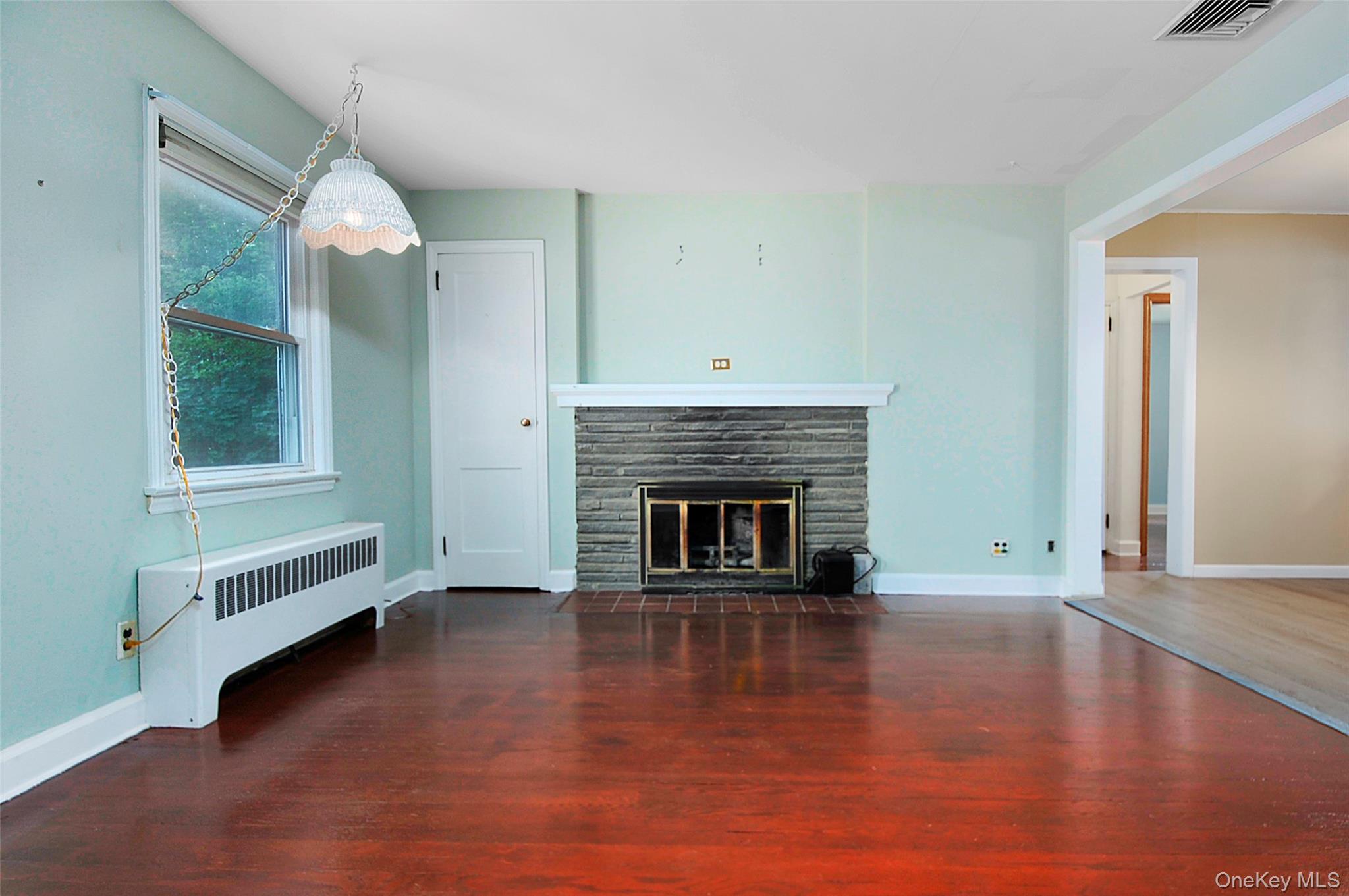 16 Martin Terrace, Poughkeepsie, NY 12603