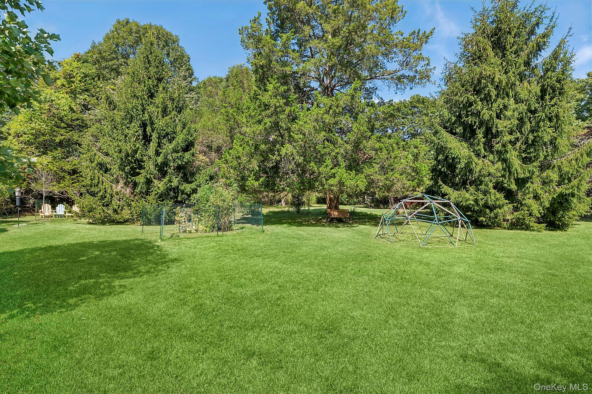 35 Bayberry Lane, Sag Harbor, NY 11963