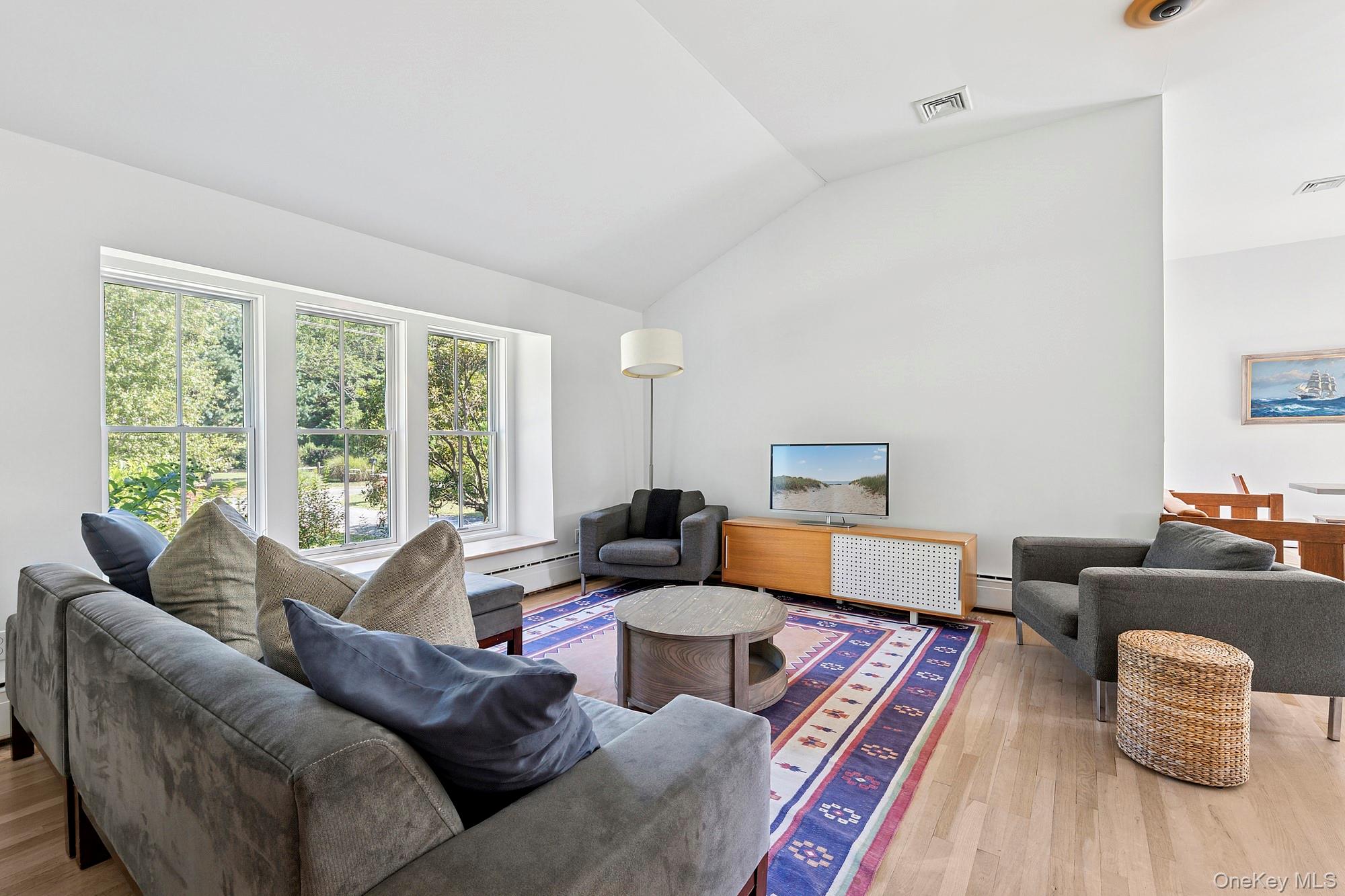 35 Bayberry Lane, Sag Harbor, NY 11963