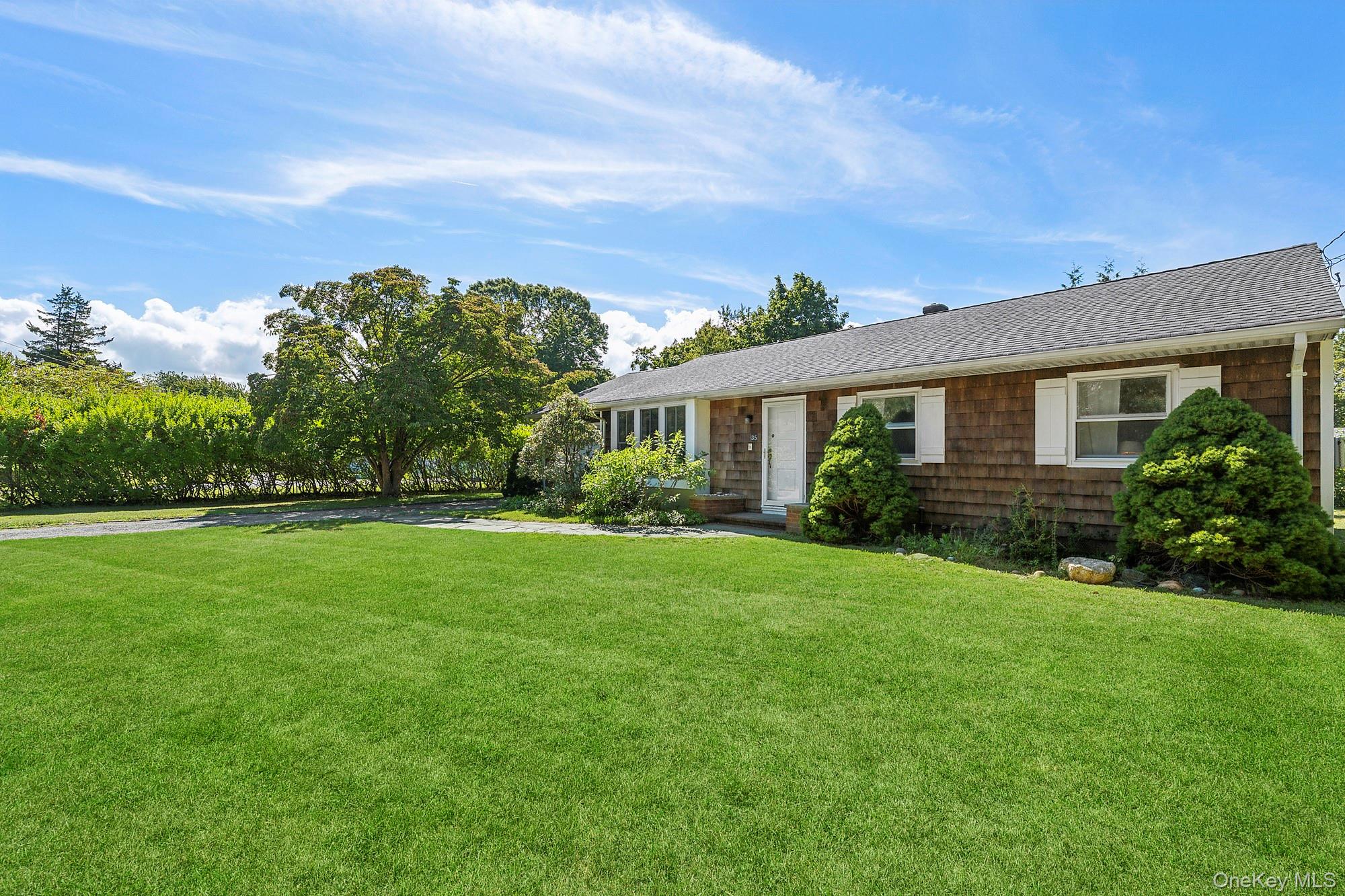 35 Bayberry Lane, Sag Harbor, NY 11963