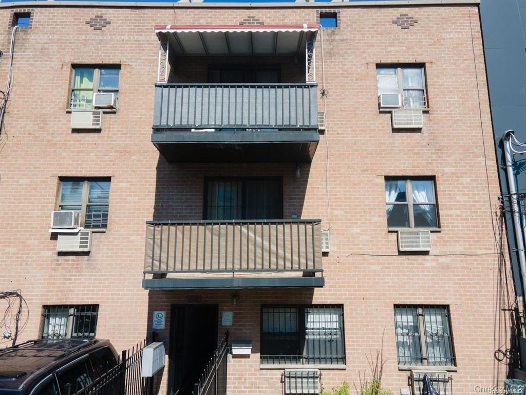 5611 Van Cleef Street, Corona, NY 11368