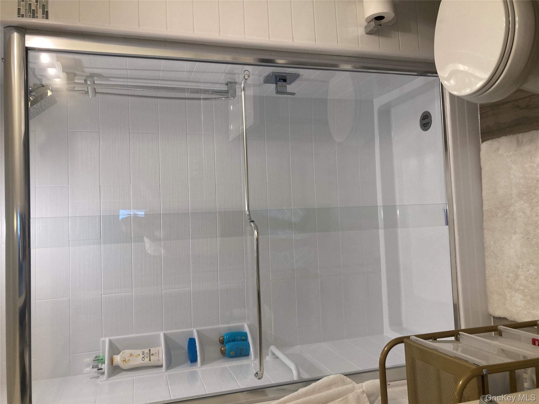 780 W Broadway # 3G, Long Beach, NY 11561