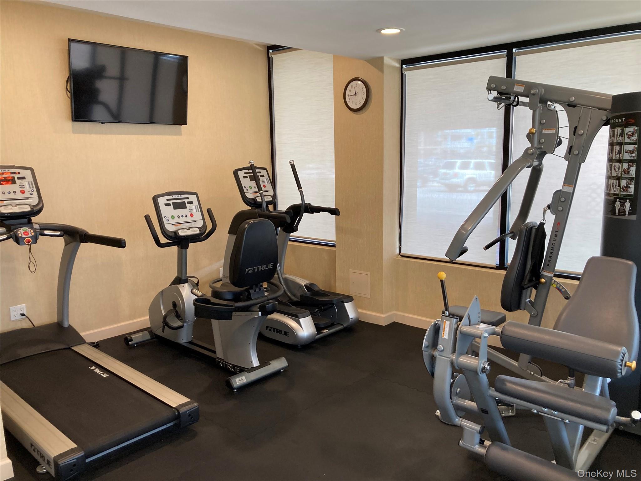 780 W Broadway # 3G, Long Beach, NY 11561