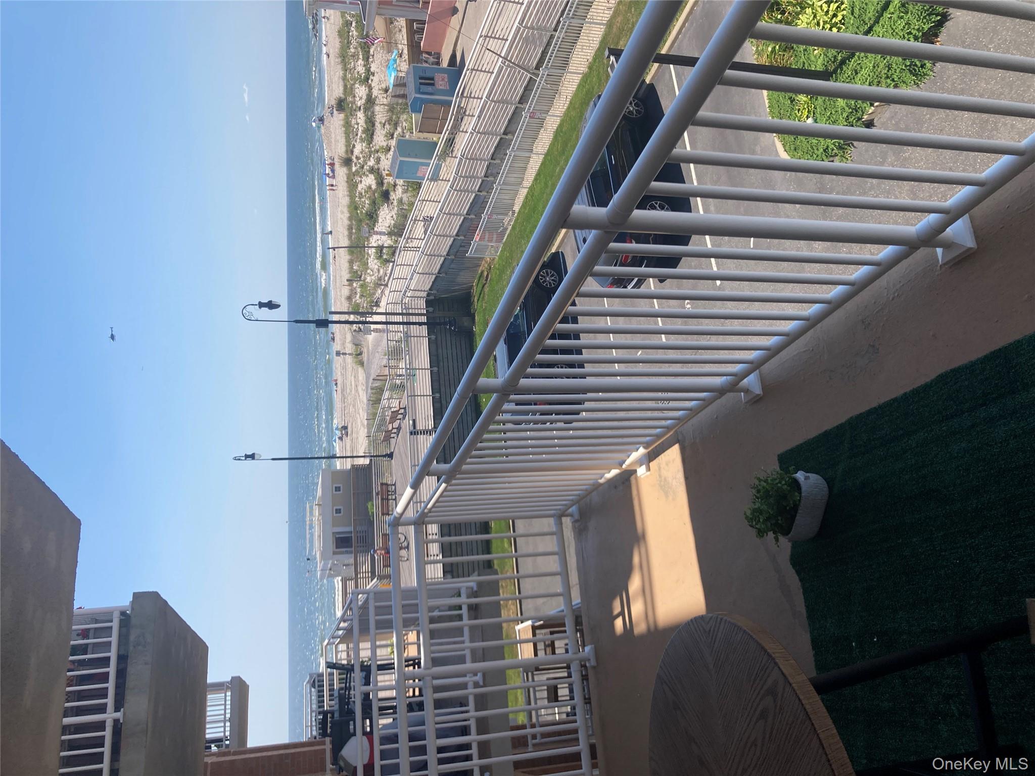 780 W Broadway # 3G, Long Beach, NY 11561