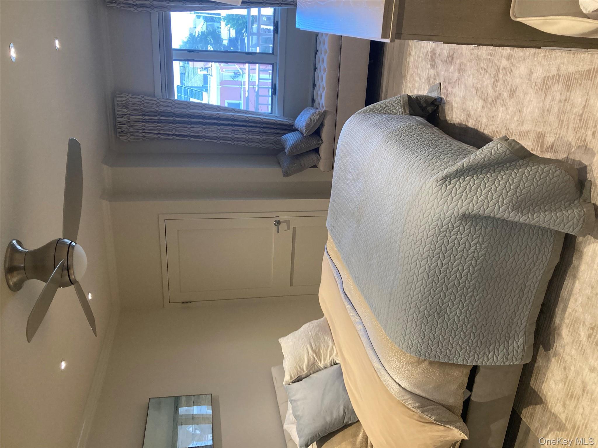 780 W Broadway # 3G, Long Beach, NY 11561