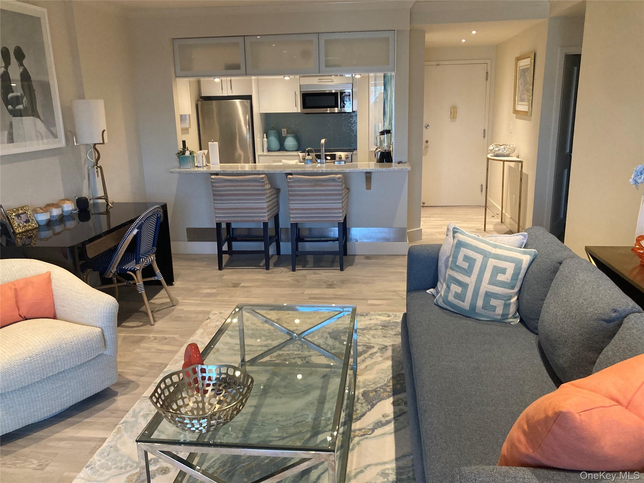 780 W Broadway # 3G, Long Beach, NY 11561