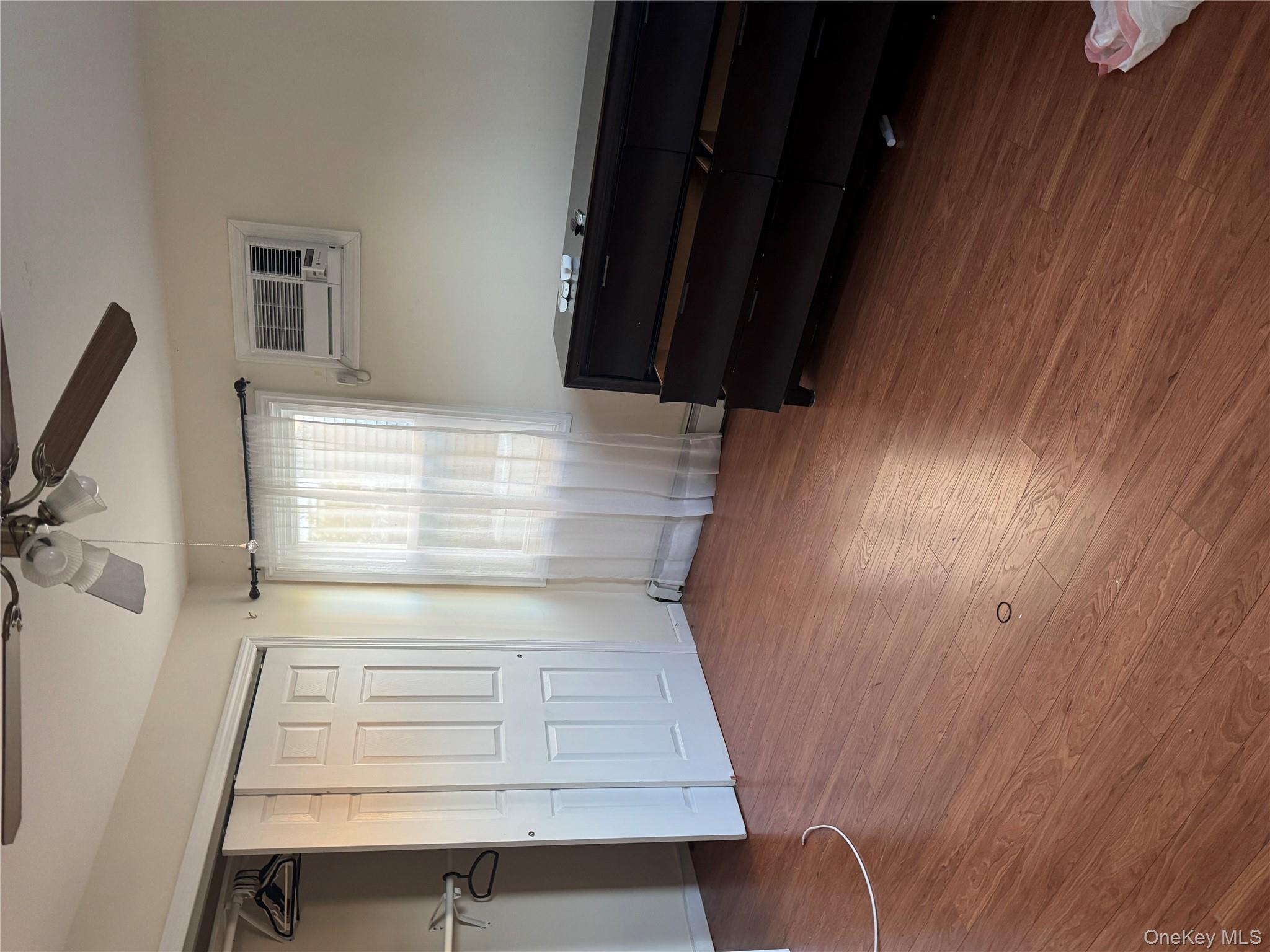 658 Wyngate Drive E, Valley Stream, NY 11580