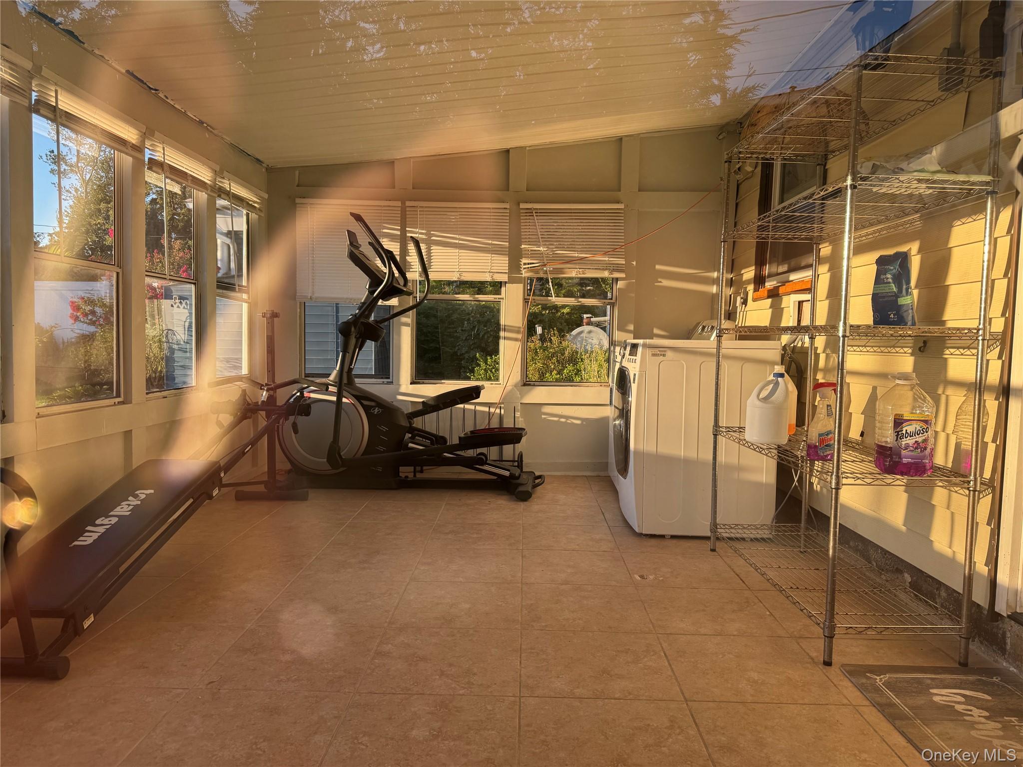 658 Wyngate Drive E, Valley Stream, NY 11580