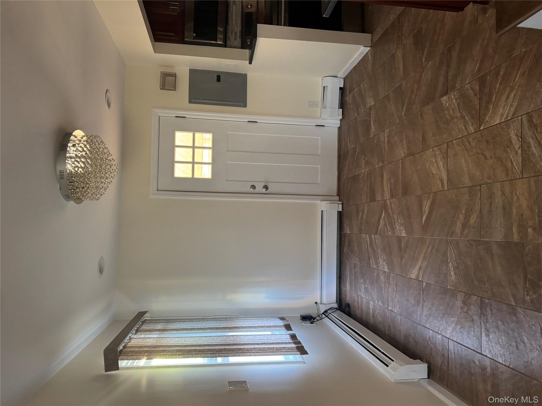 658 Wyngate Drive E, Valley Stream, NY 11580