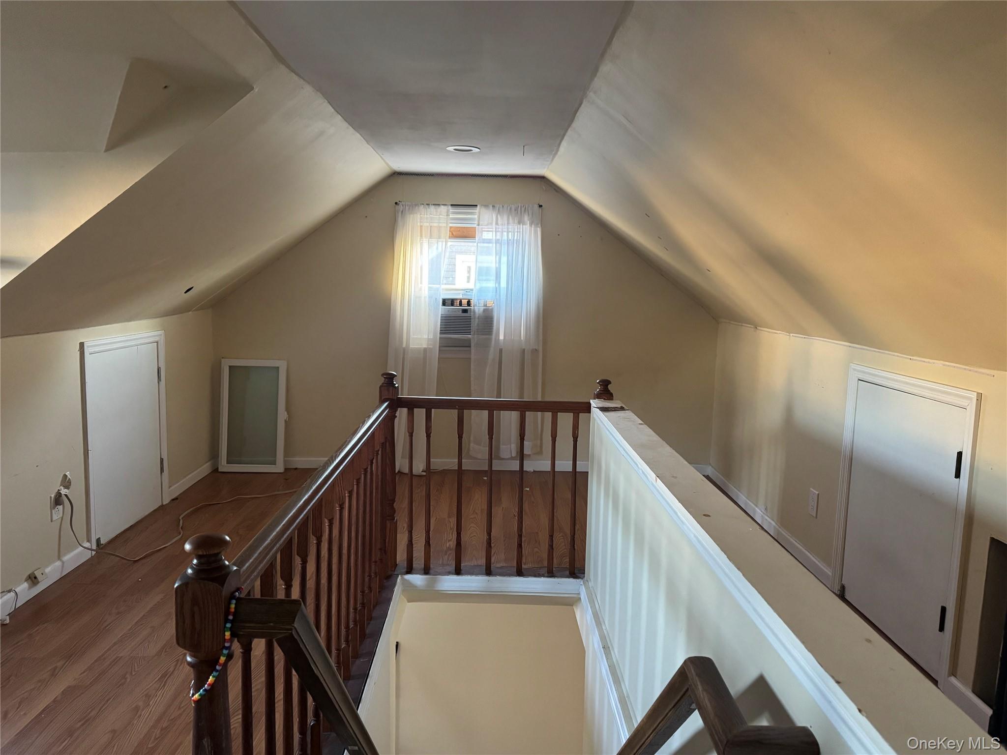 658 Wyngate Drive E, Valley Stream, NY 11580