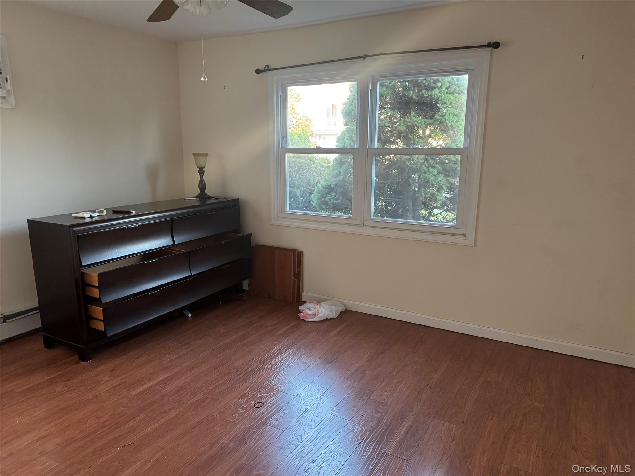 658 Wyngate Drive E, Valley Stream, NY 11580