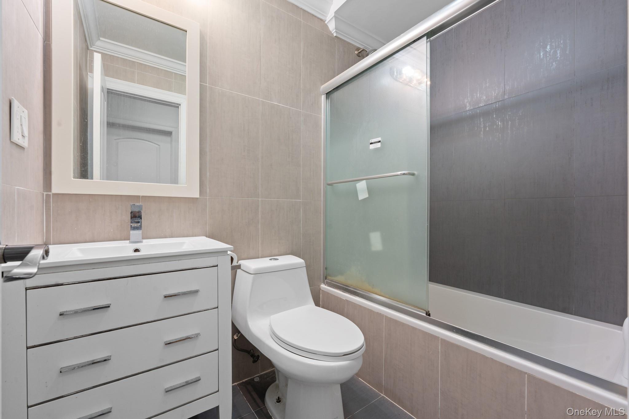 10541 Seaview Avenue, Brooklyn, NY 11236