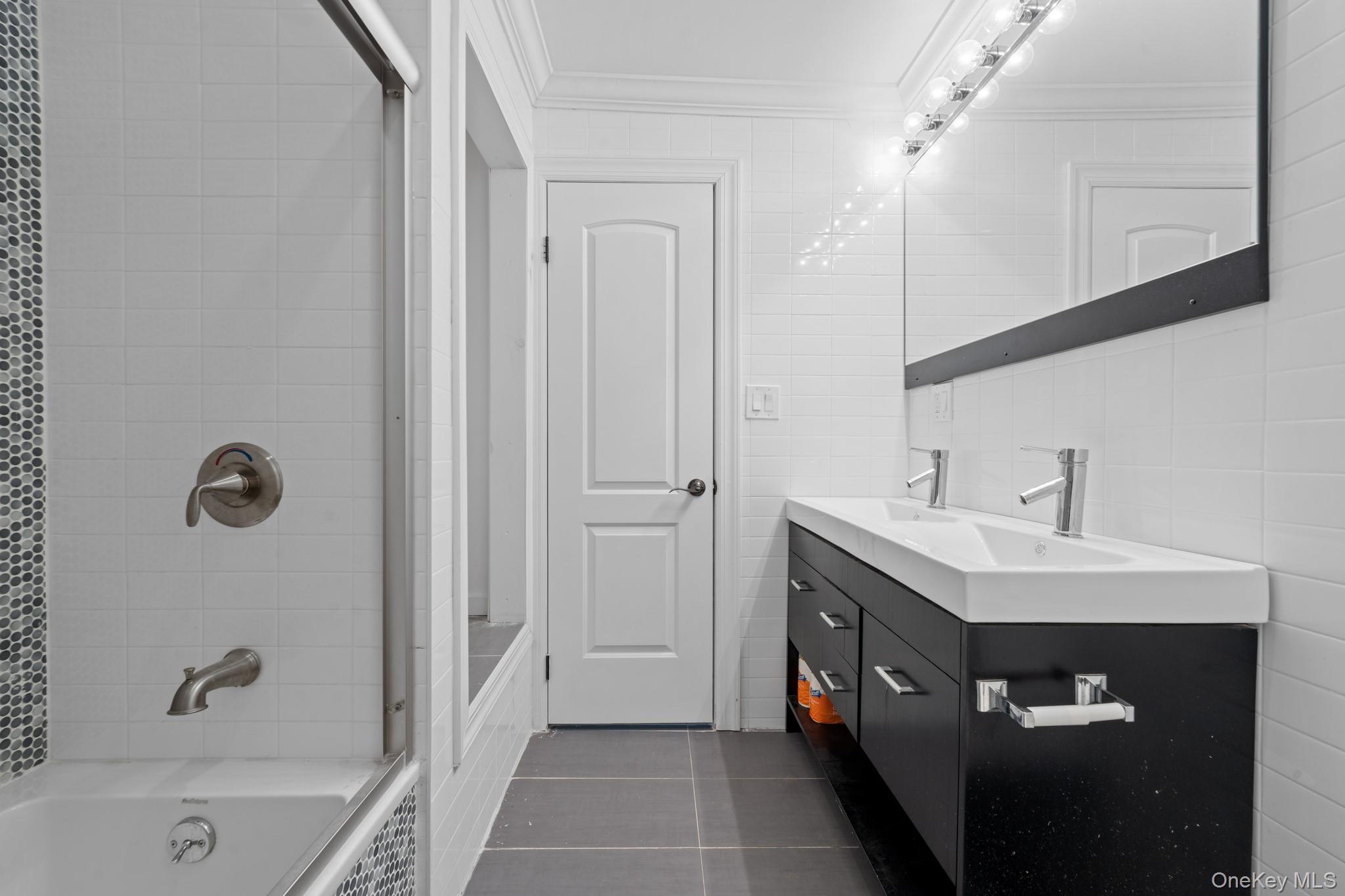 10541 Seaview Avenue, Brooklyn, NY 11236